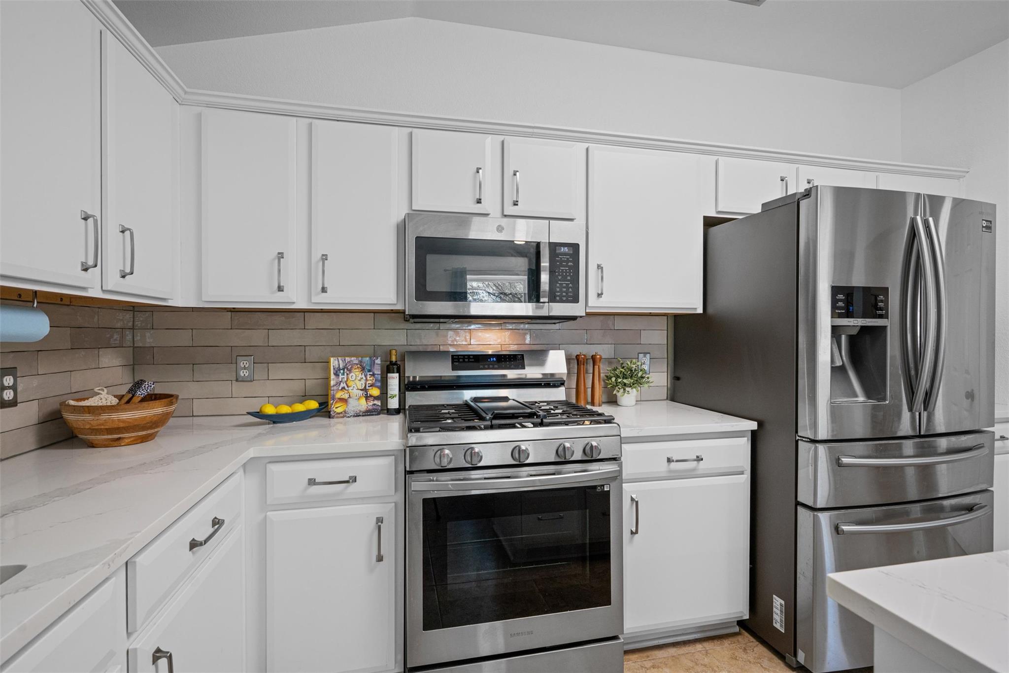 4101 Natural Bridge CT