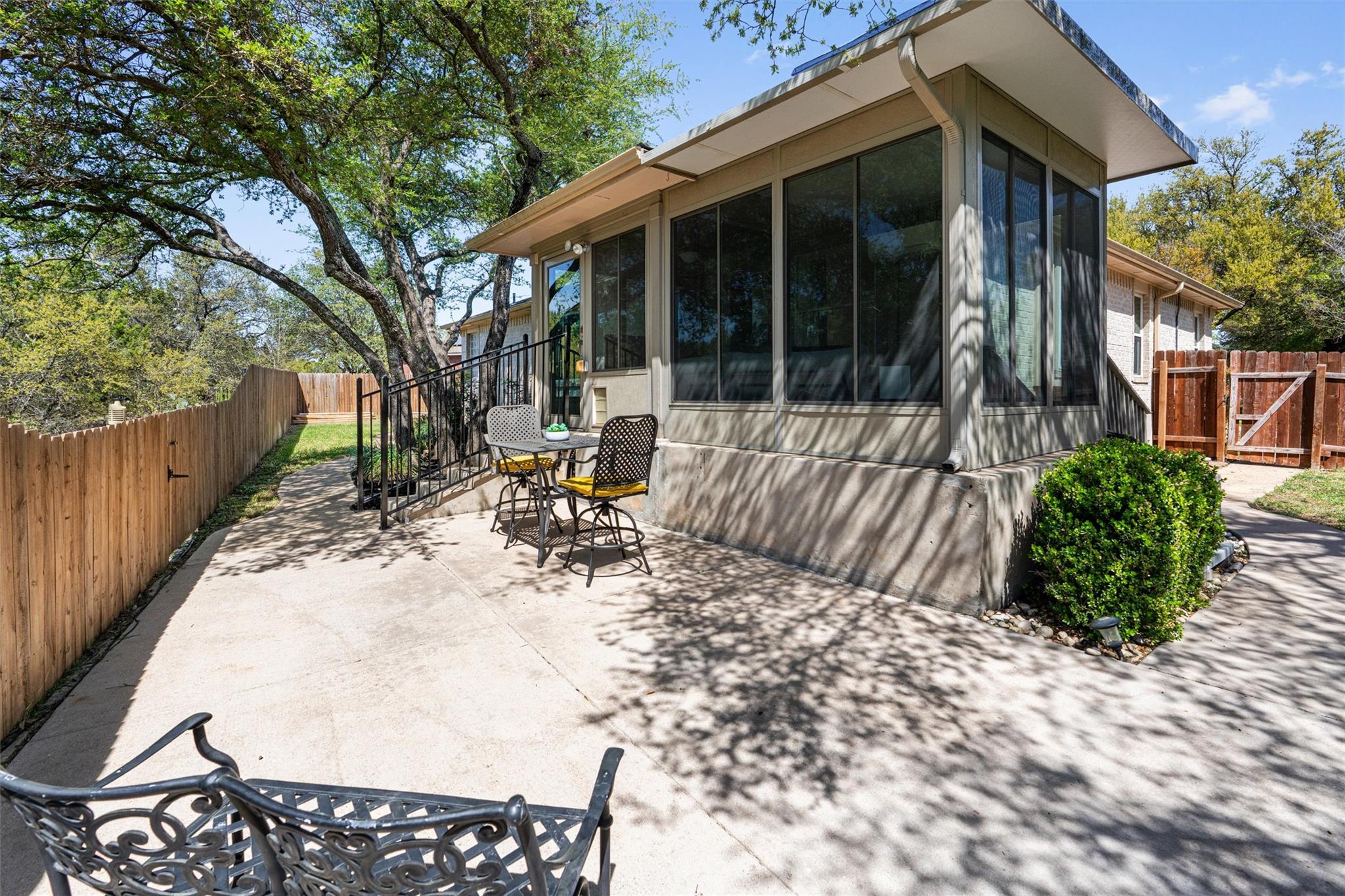 4101 Natural Bridge CT