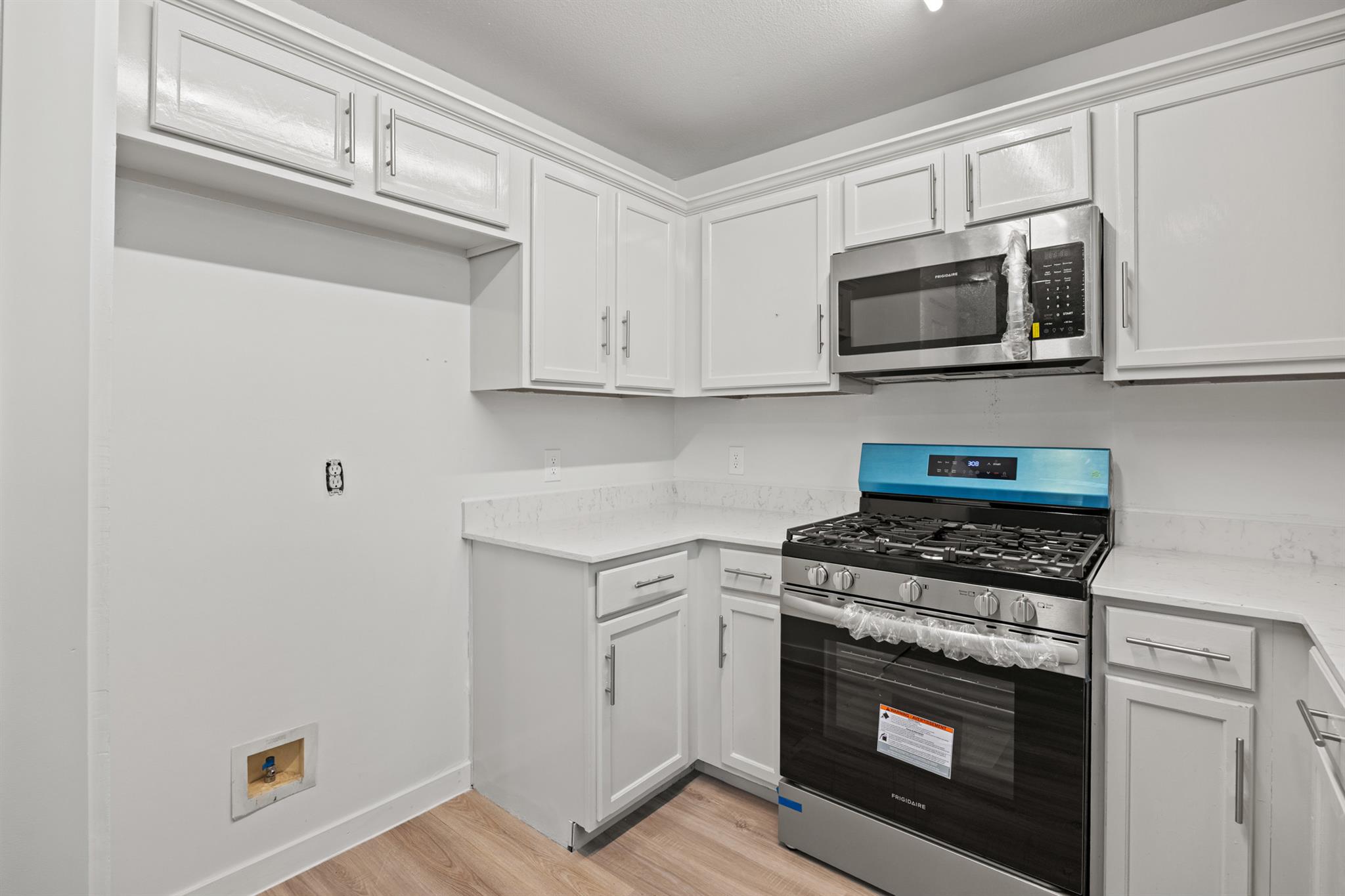 100 Evergreen CIR