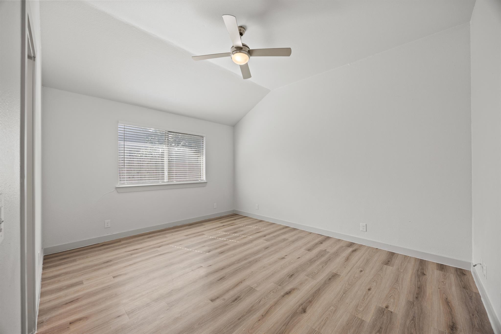 100 Evergreen CIR