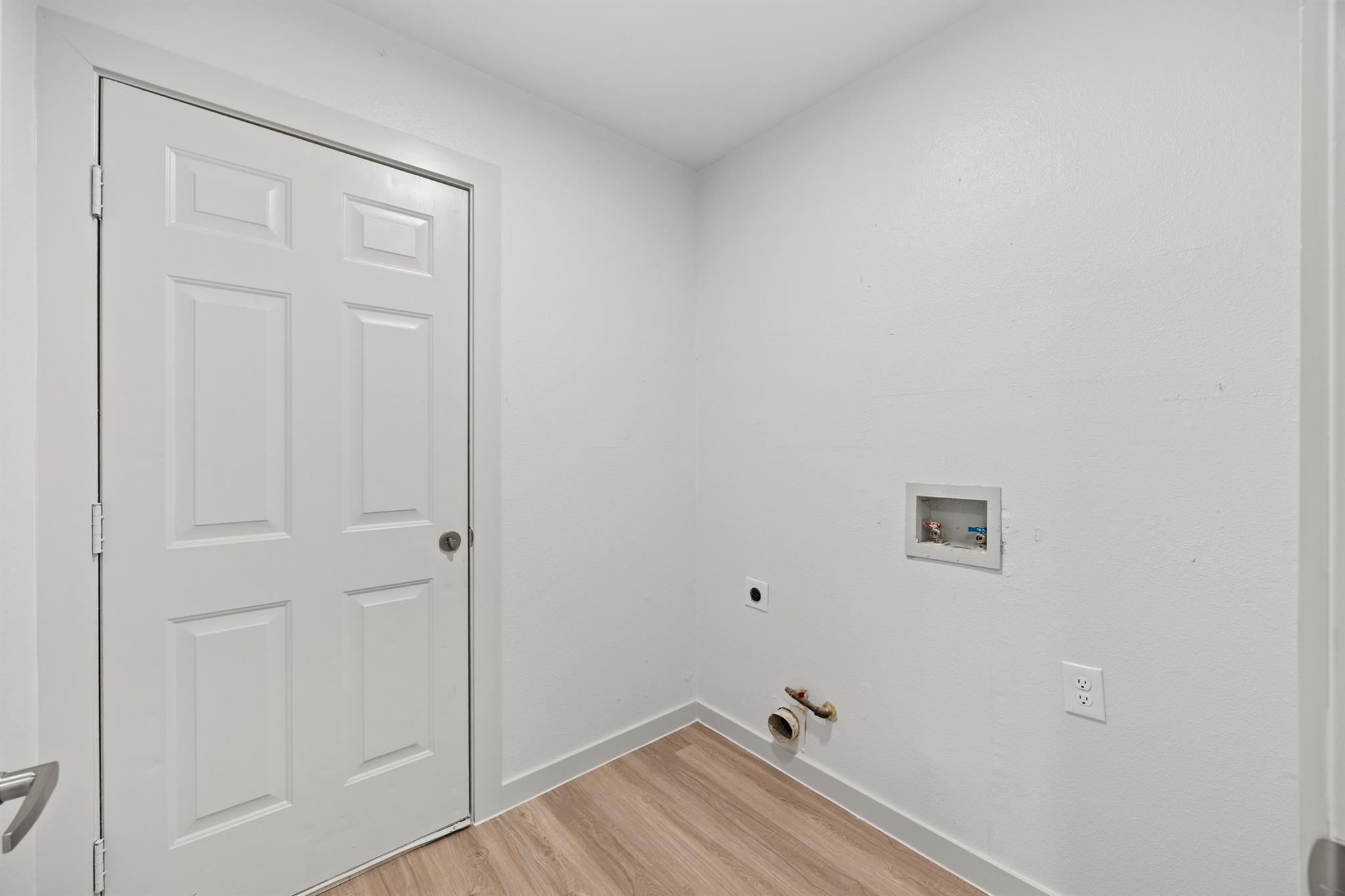100 Evergreen CIR