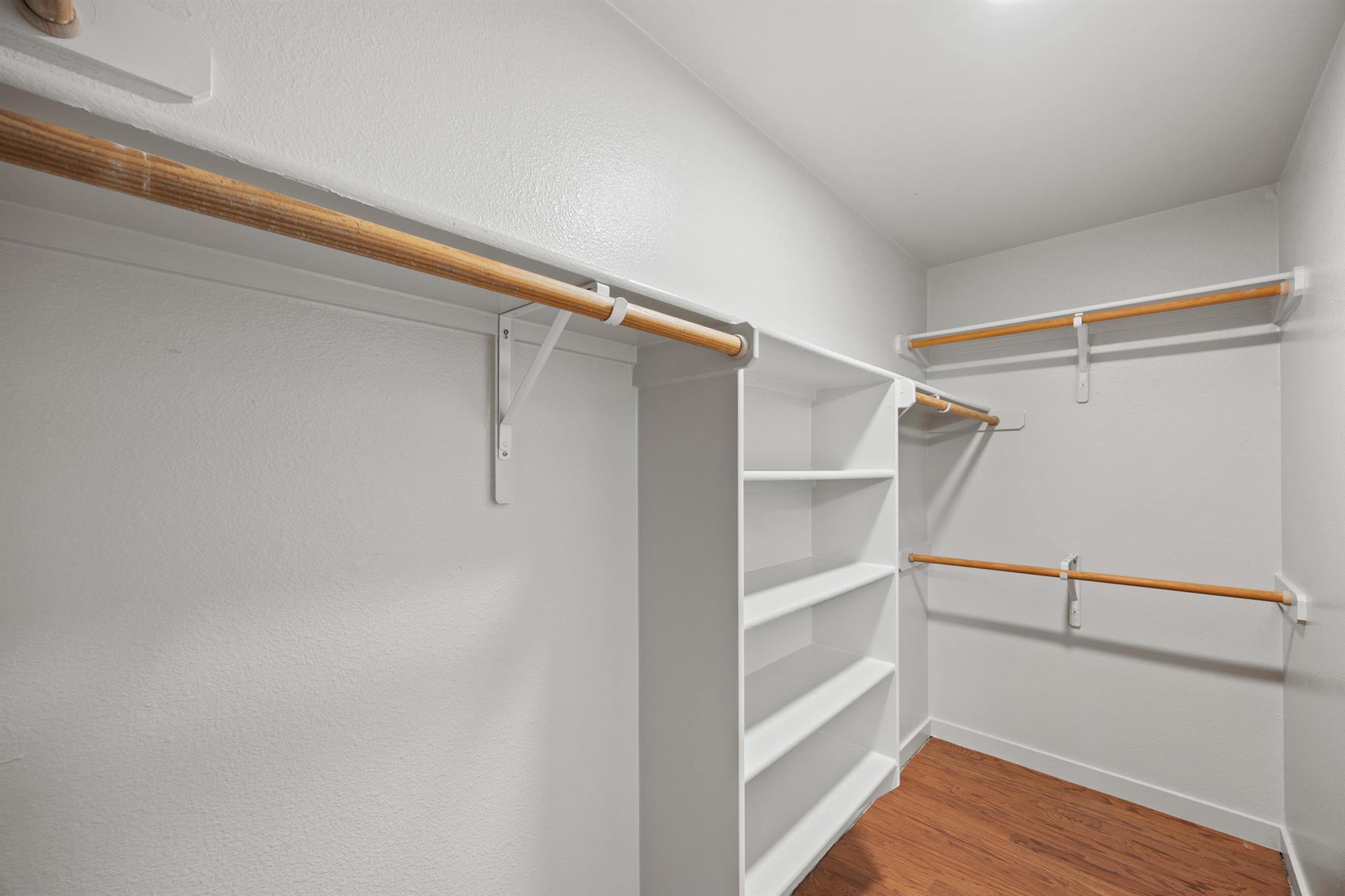 100 Evergreen CIR