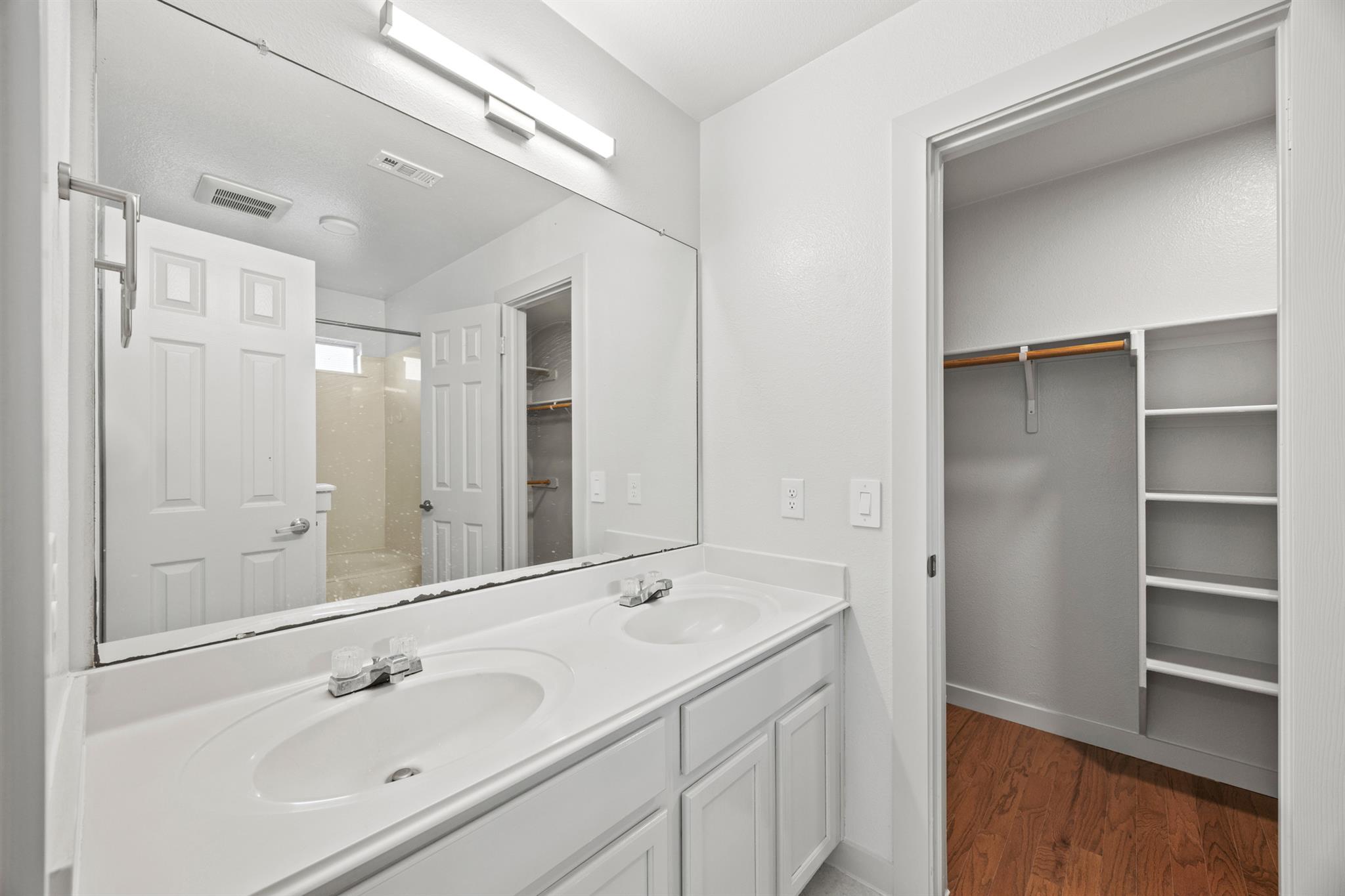 100 Evergreen CIR