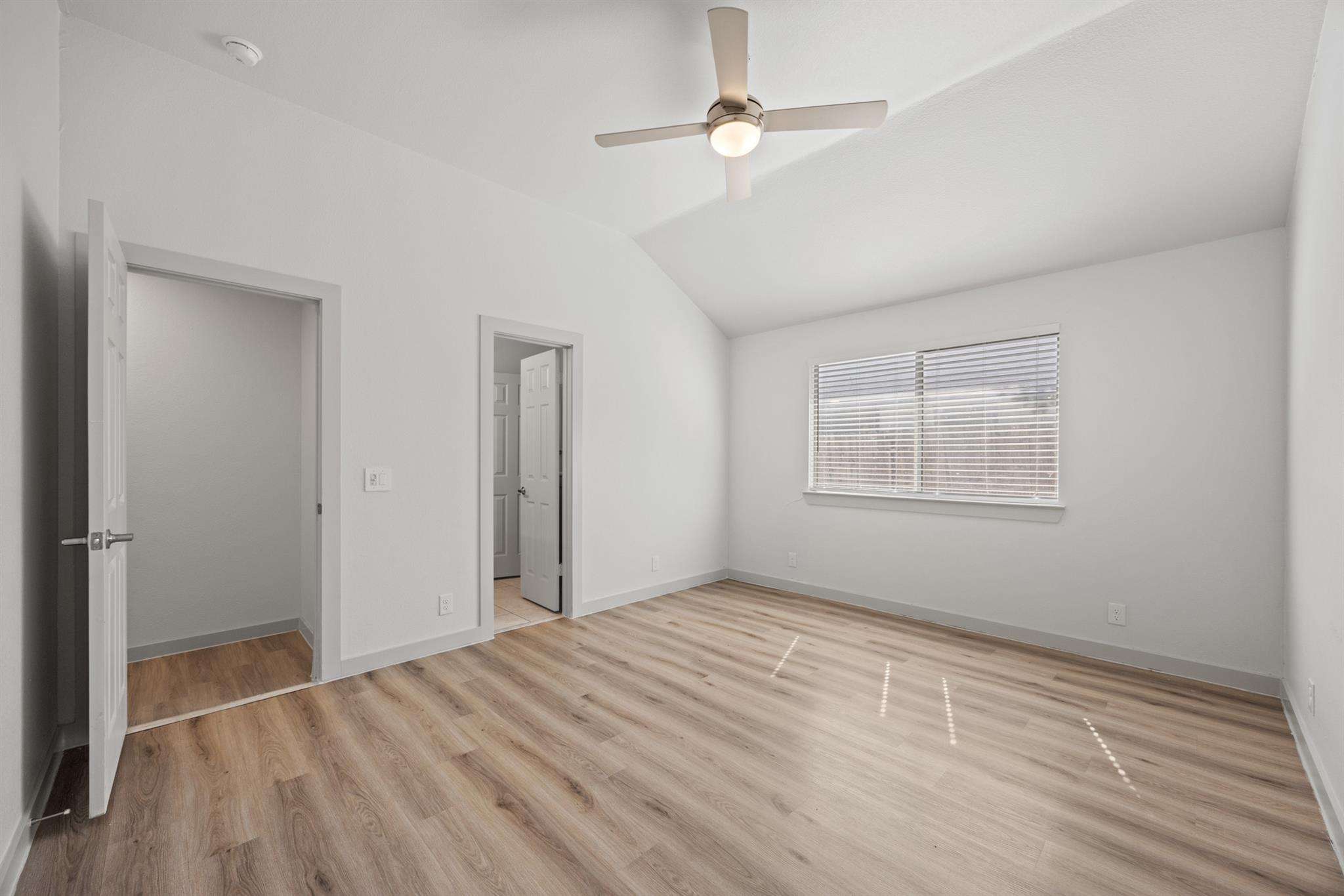 100 Evergreen CIR