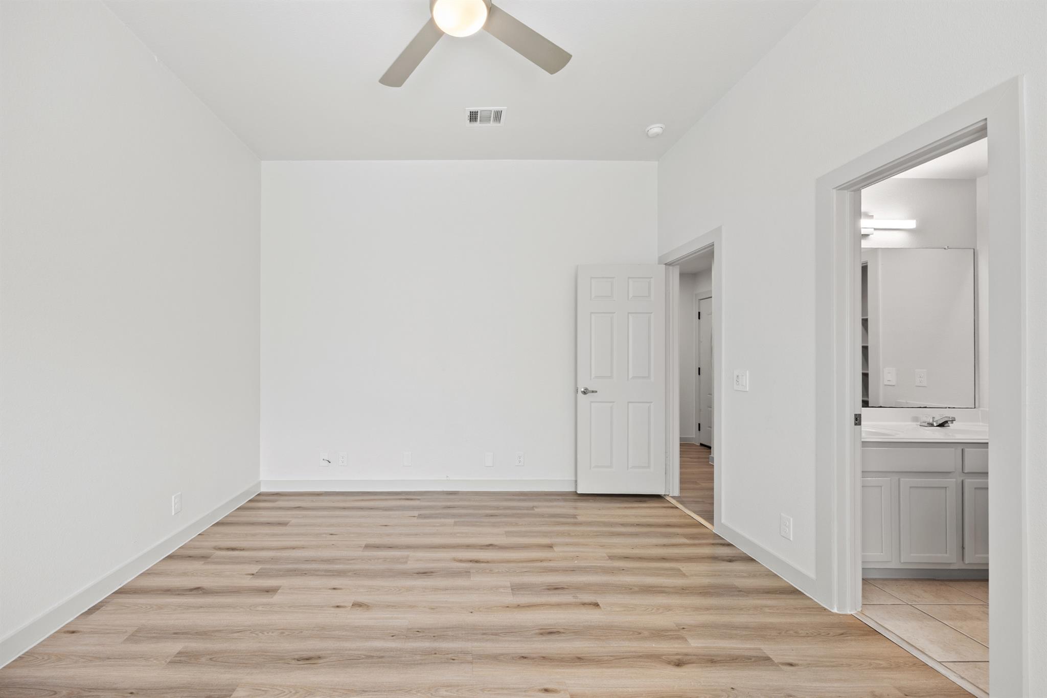 100 Evergreen CIR