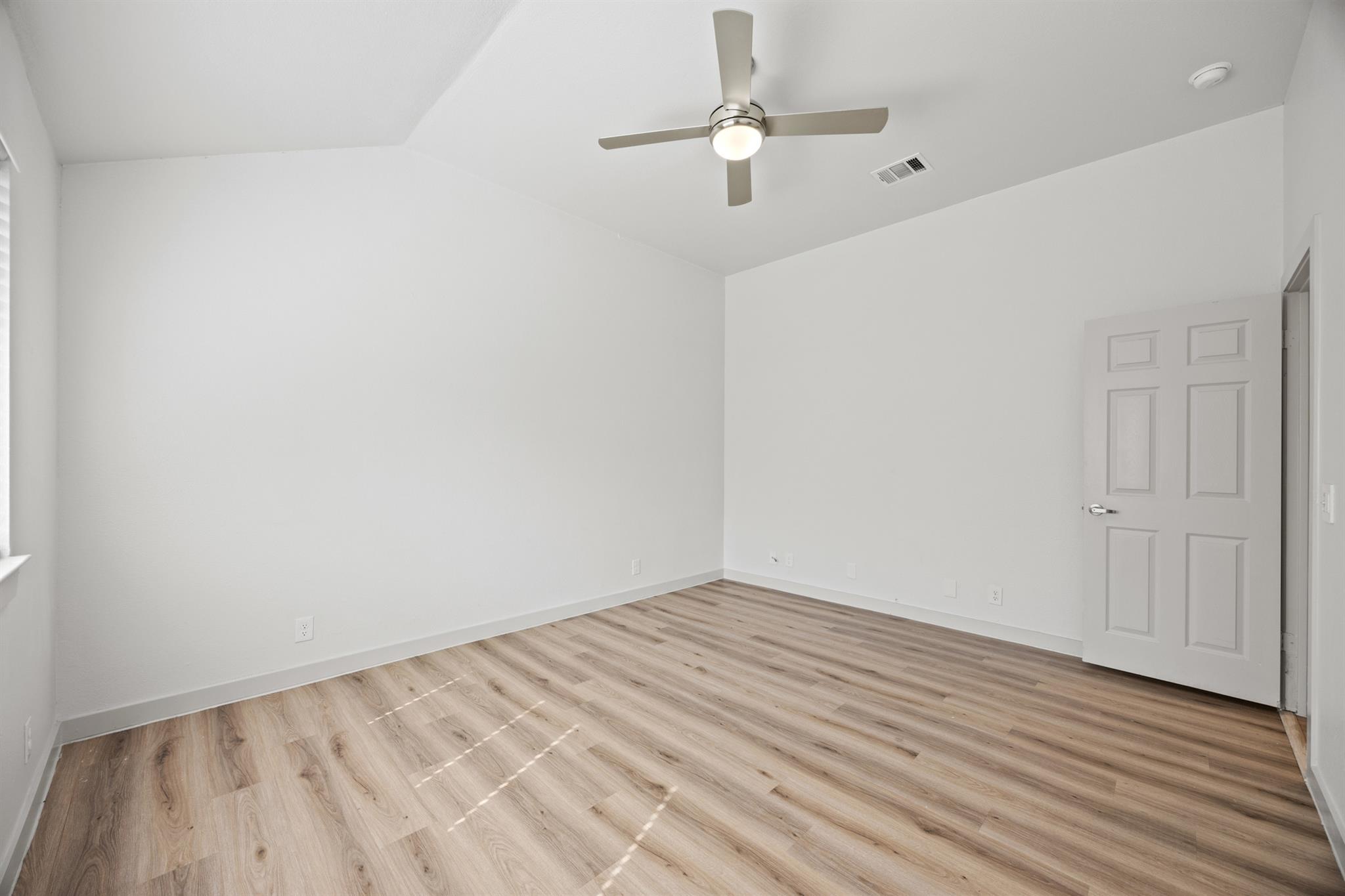 100 Evergreen CIR