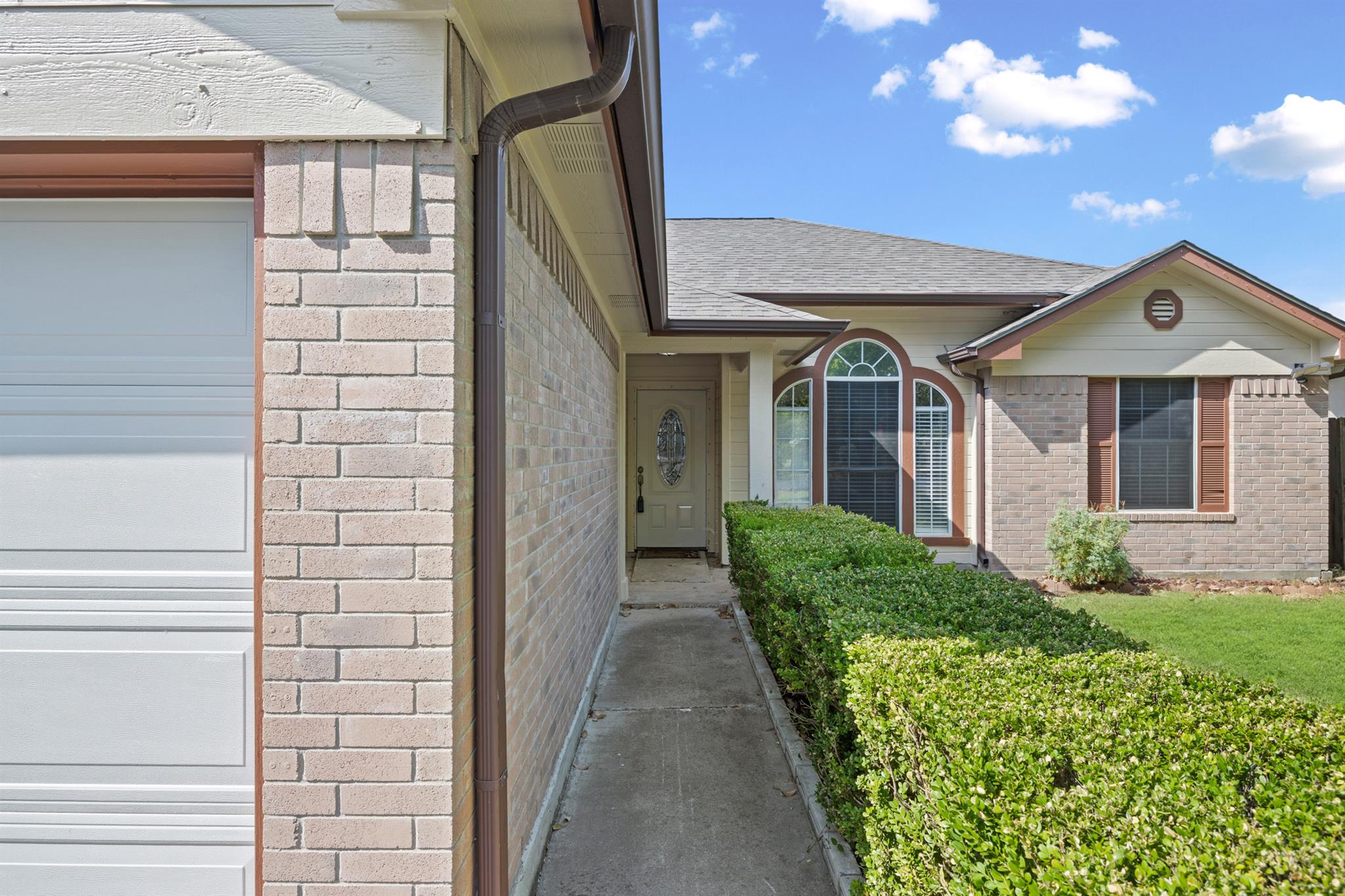 100 Evergreen CIR