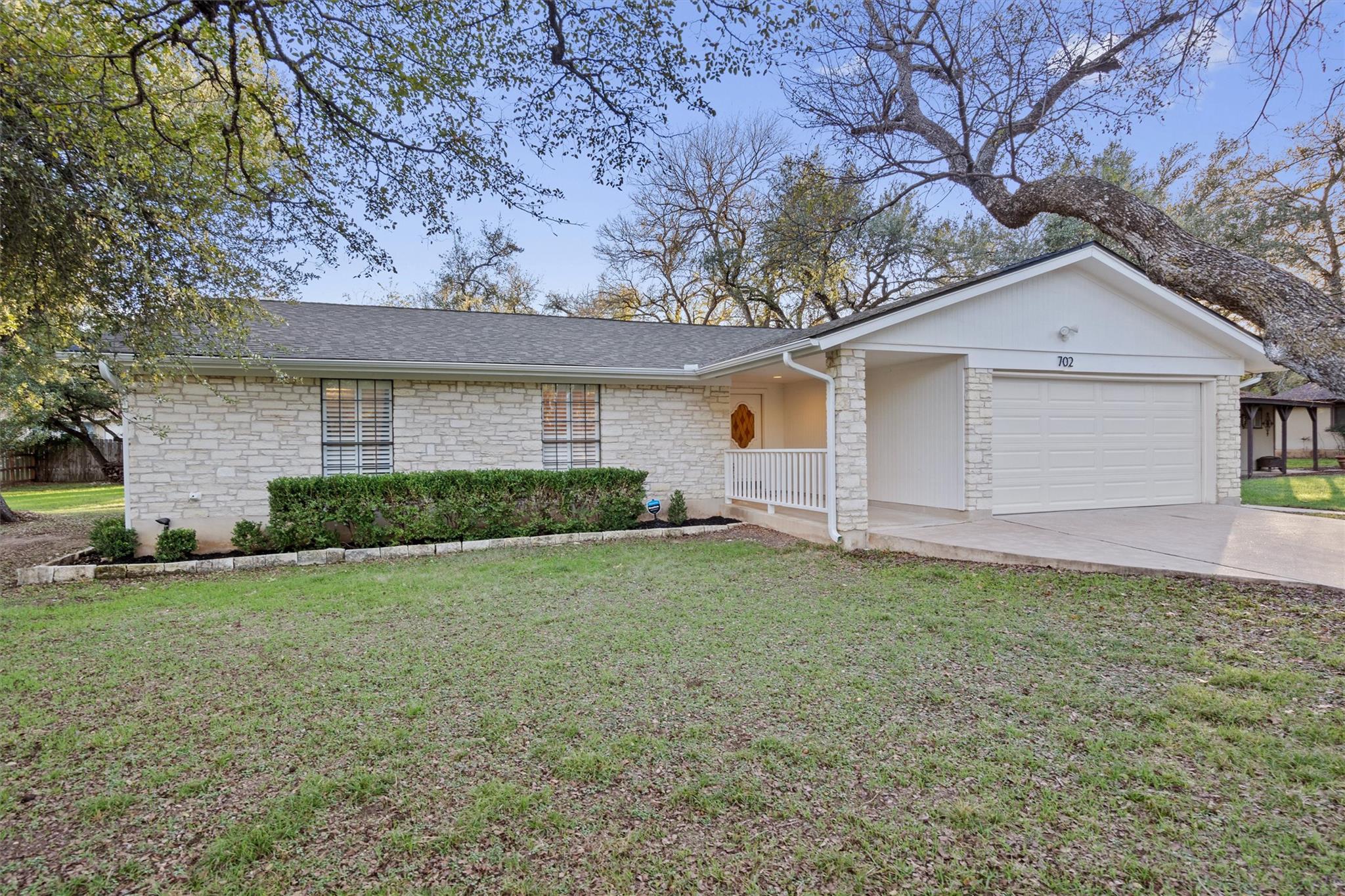 702 Bosque TRL