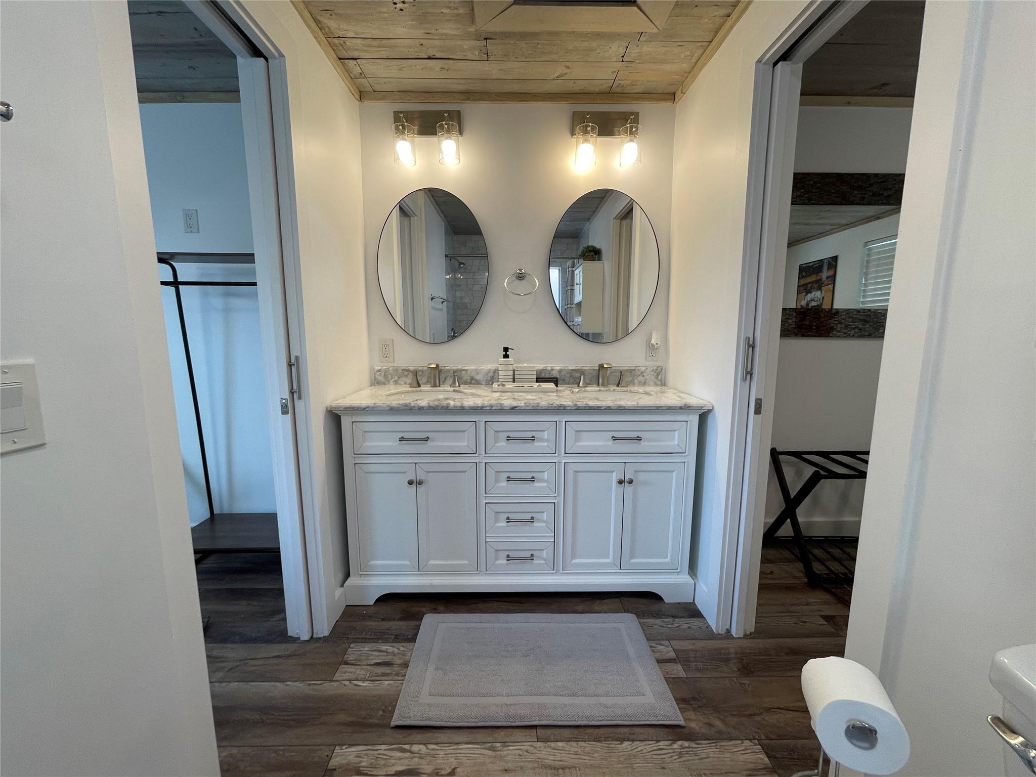 2402 Santa Rita ST
