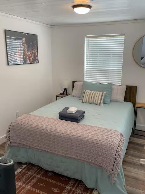 2402 Santa Rita ST