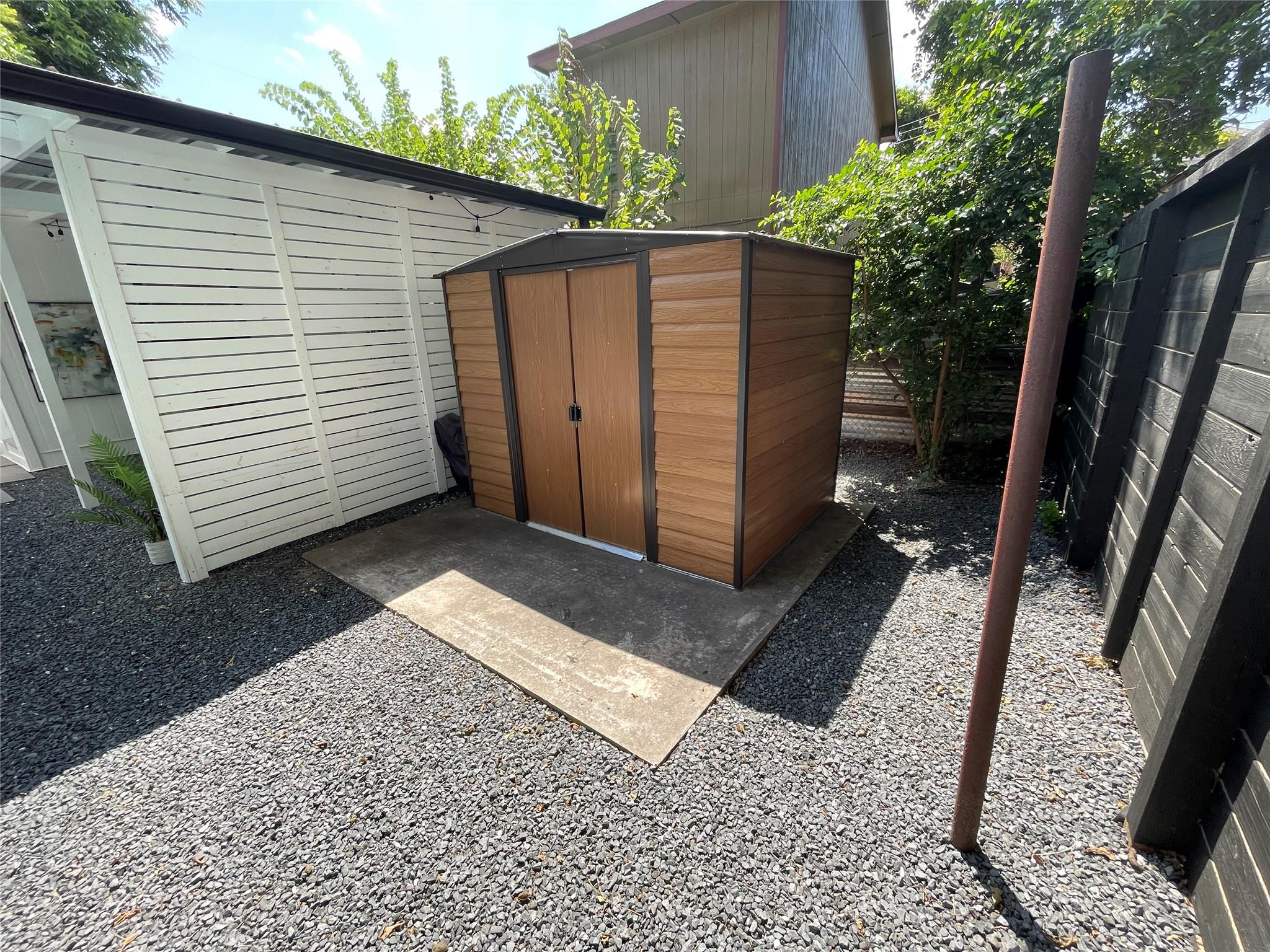 2402 Santa Rita ST