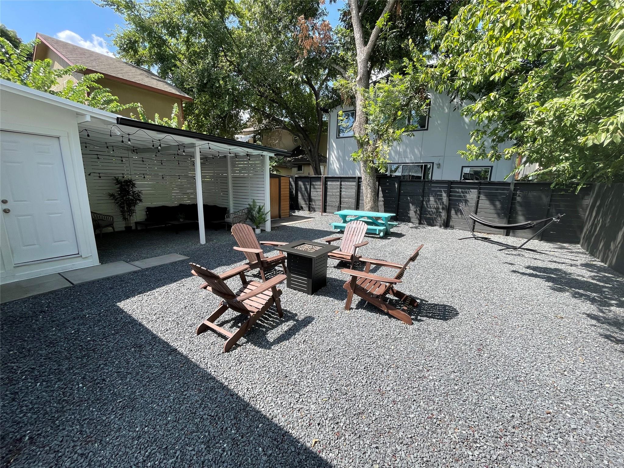 2402 Santa Rita ST