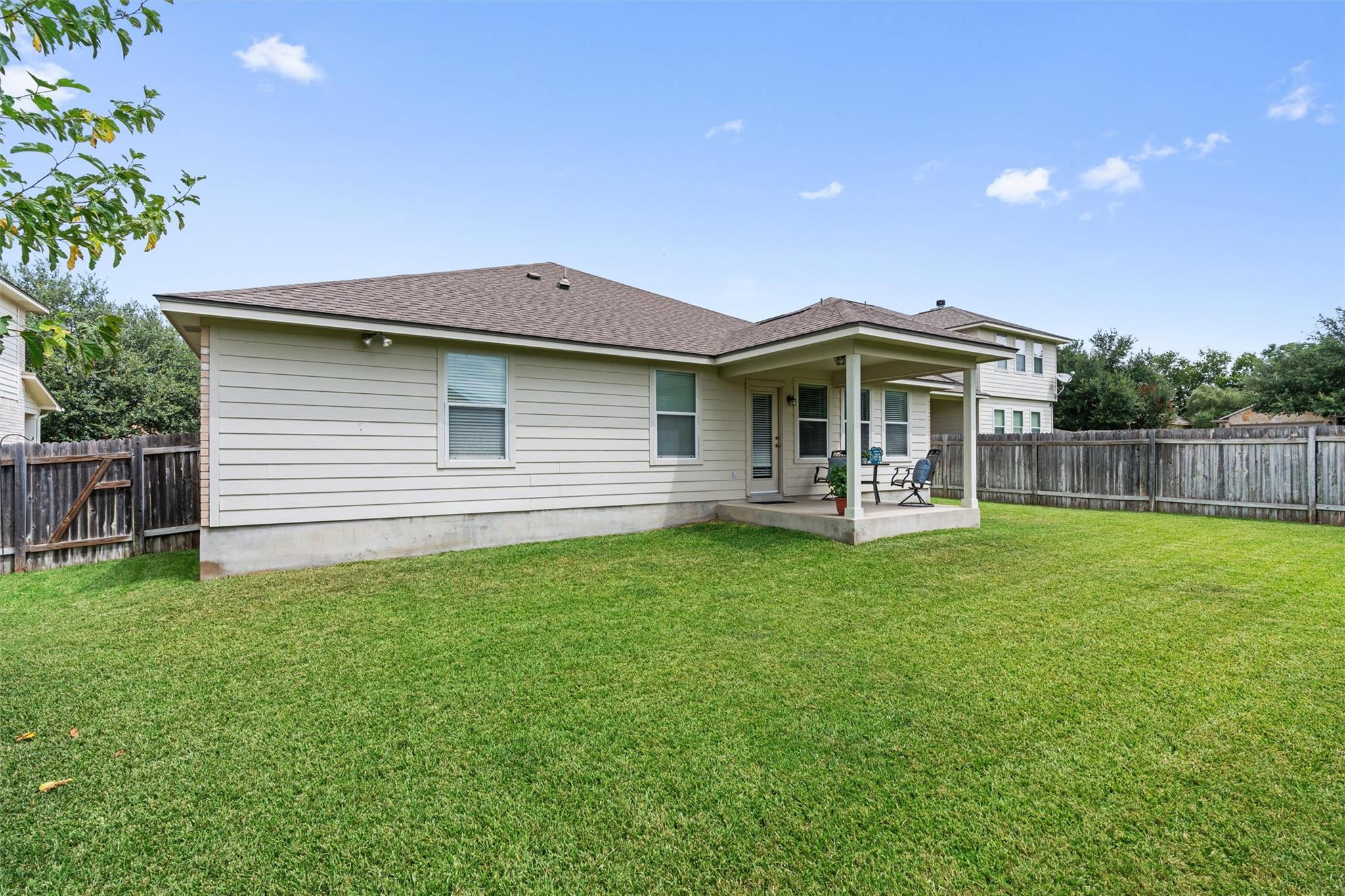 7830 Squirrel Hollow DR