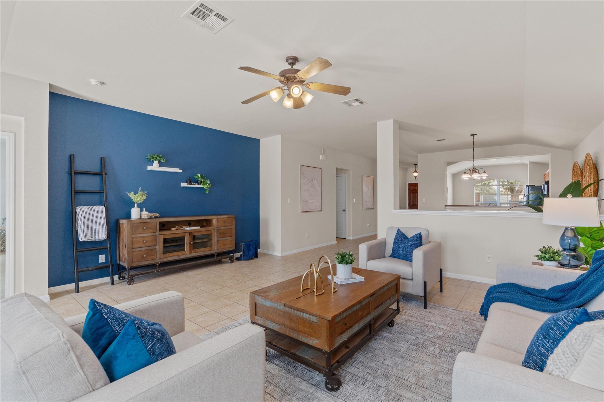 7830 Squirrel Hollow DR