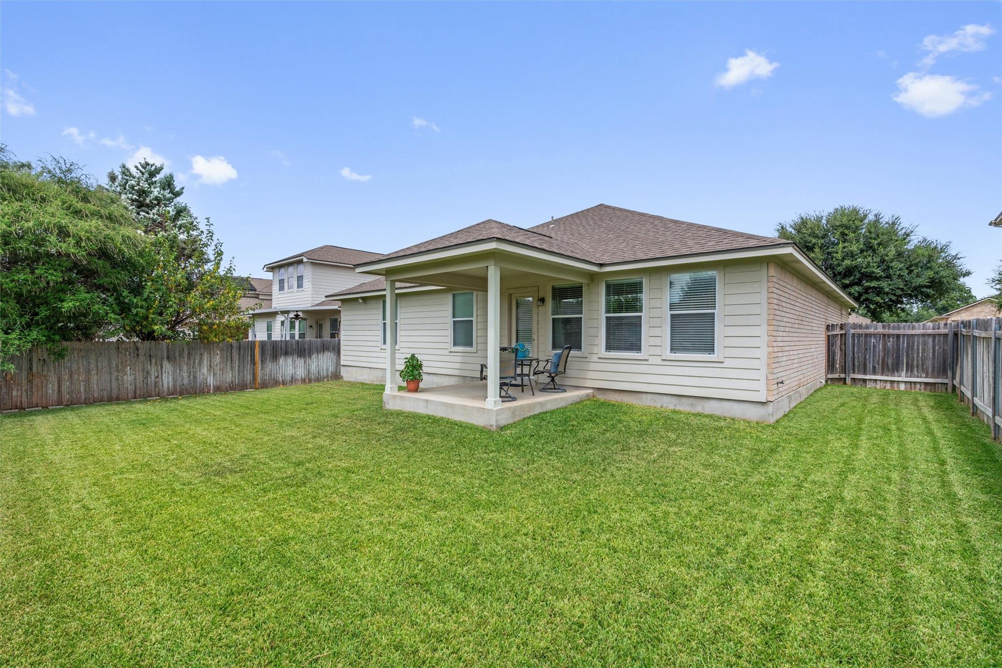 7830 Squirrel Hollow DR