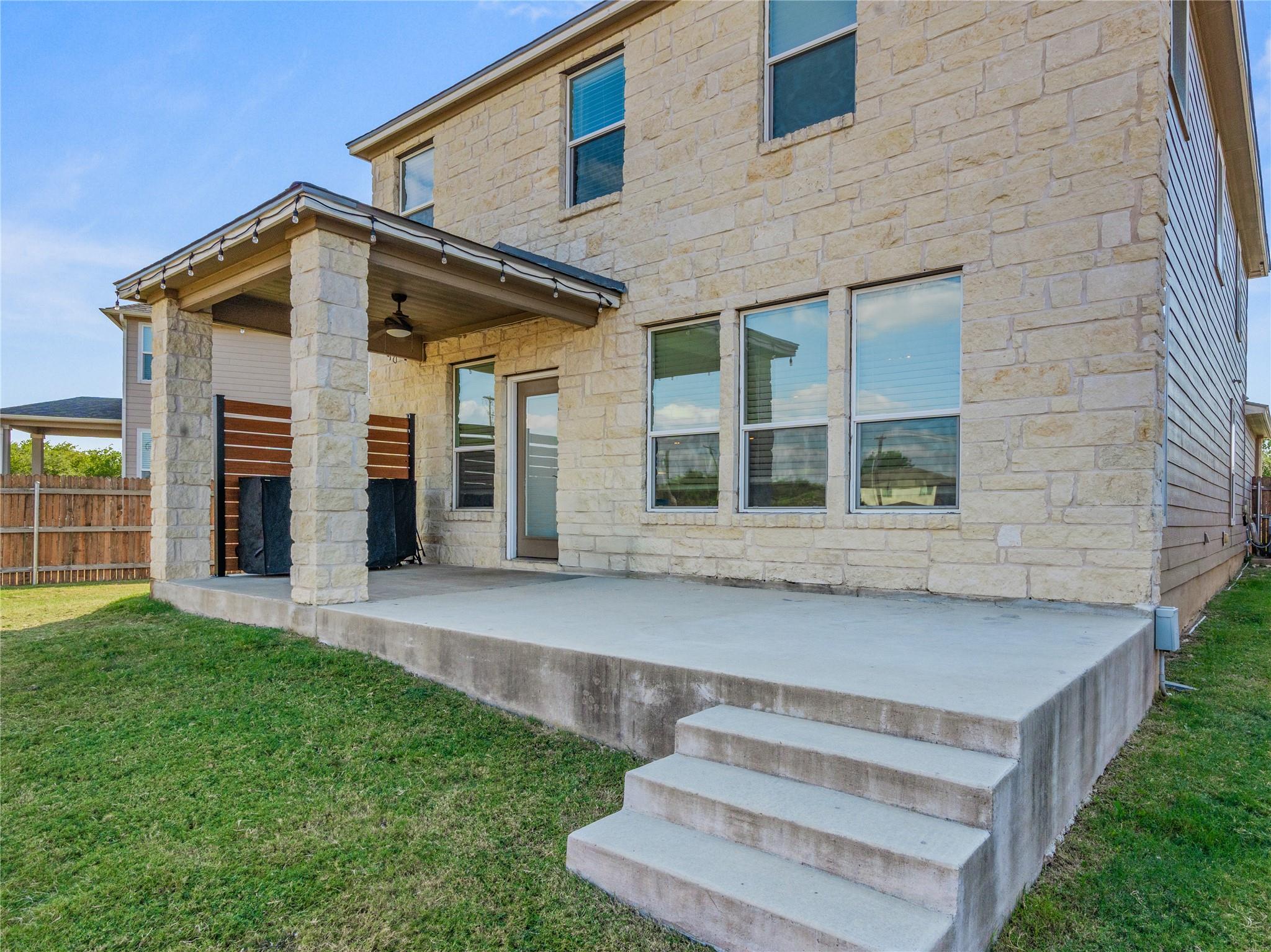 104 Rocroi DR, Georgetown