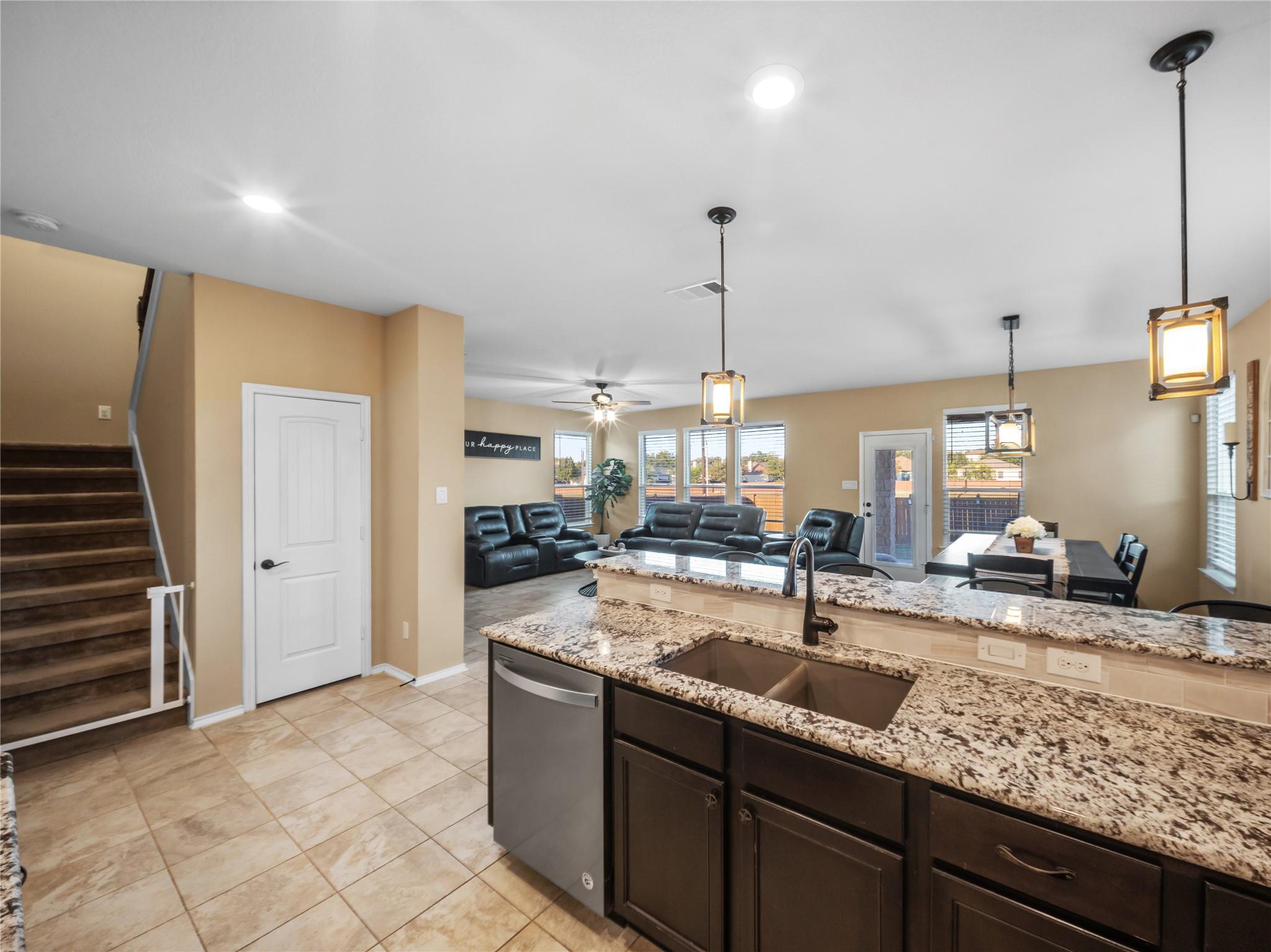 104 Rocroi DR, Georgetown