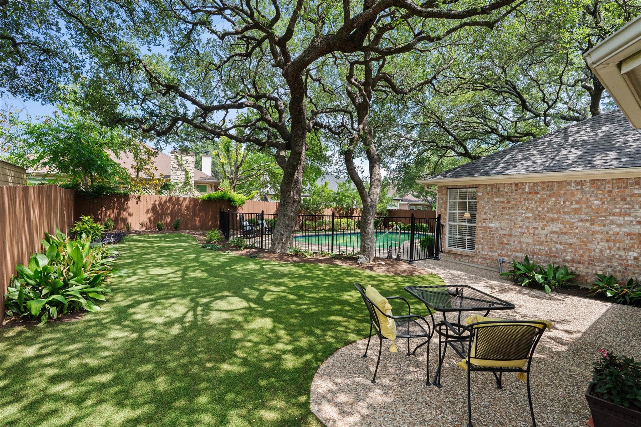 1202 Woodhollow CV