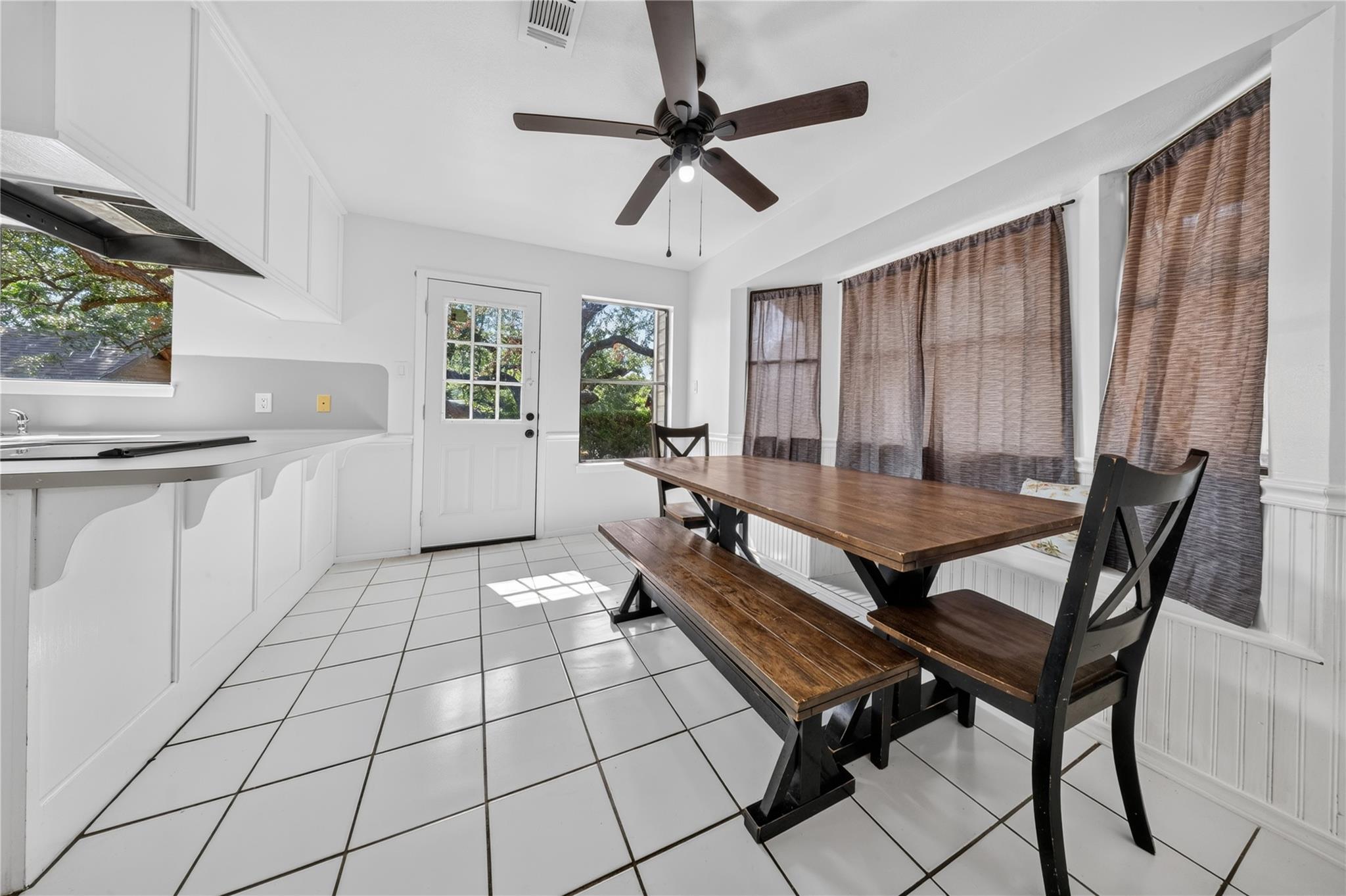 105 N Summit Ridge DR
