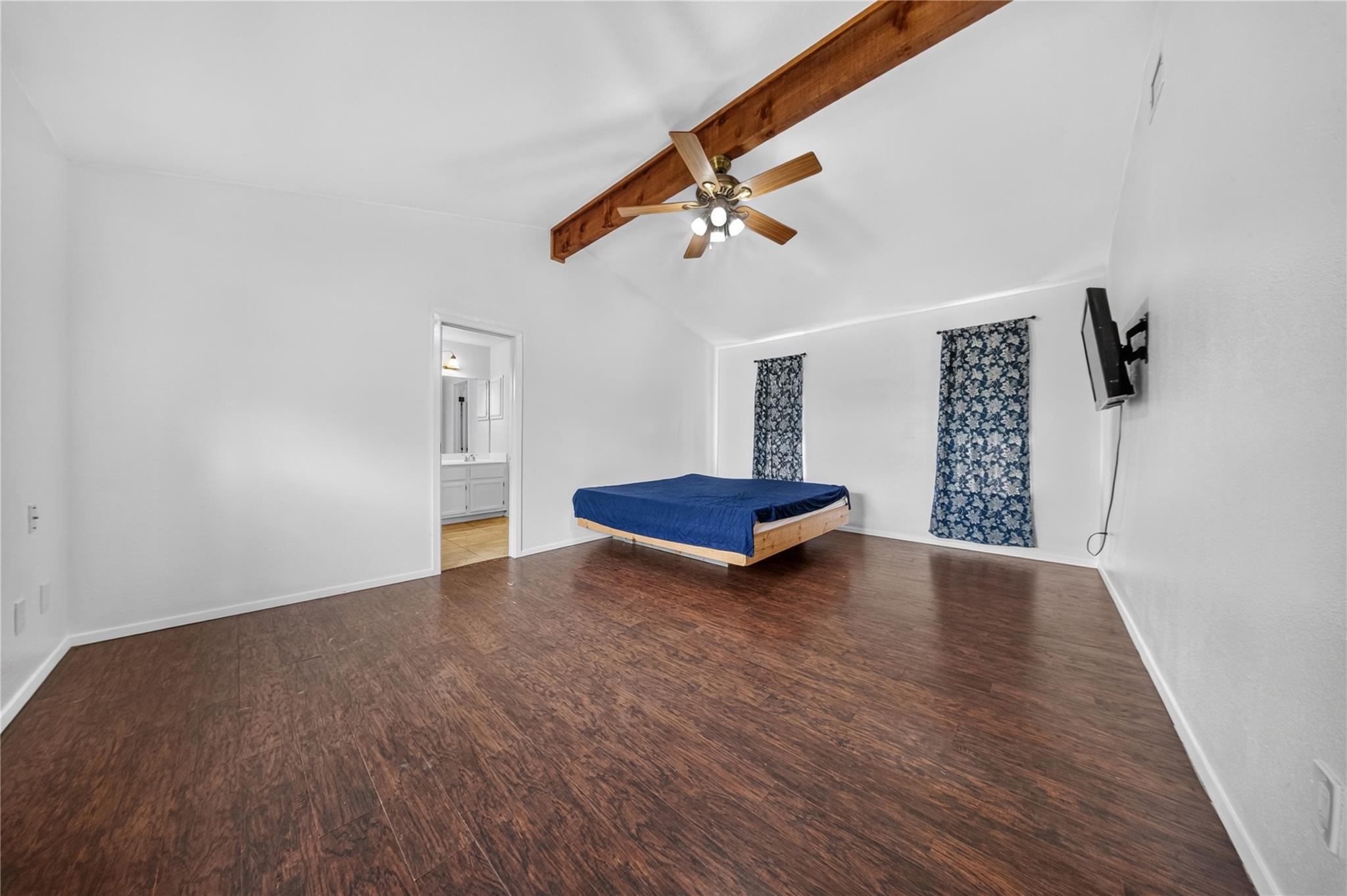 105 N Summit Ridge DR