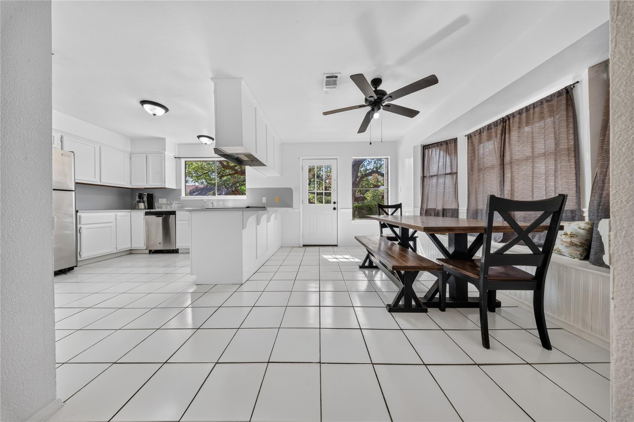 105 N Summit Ridge DR