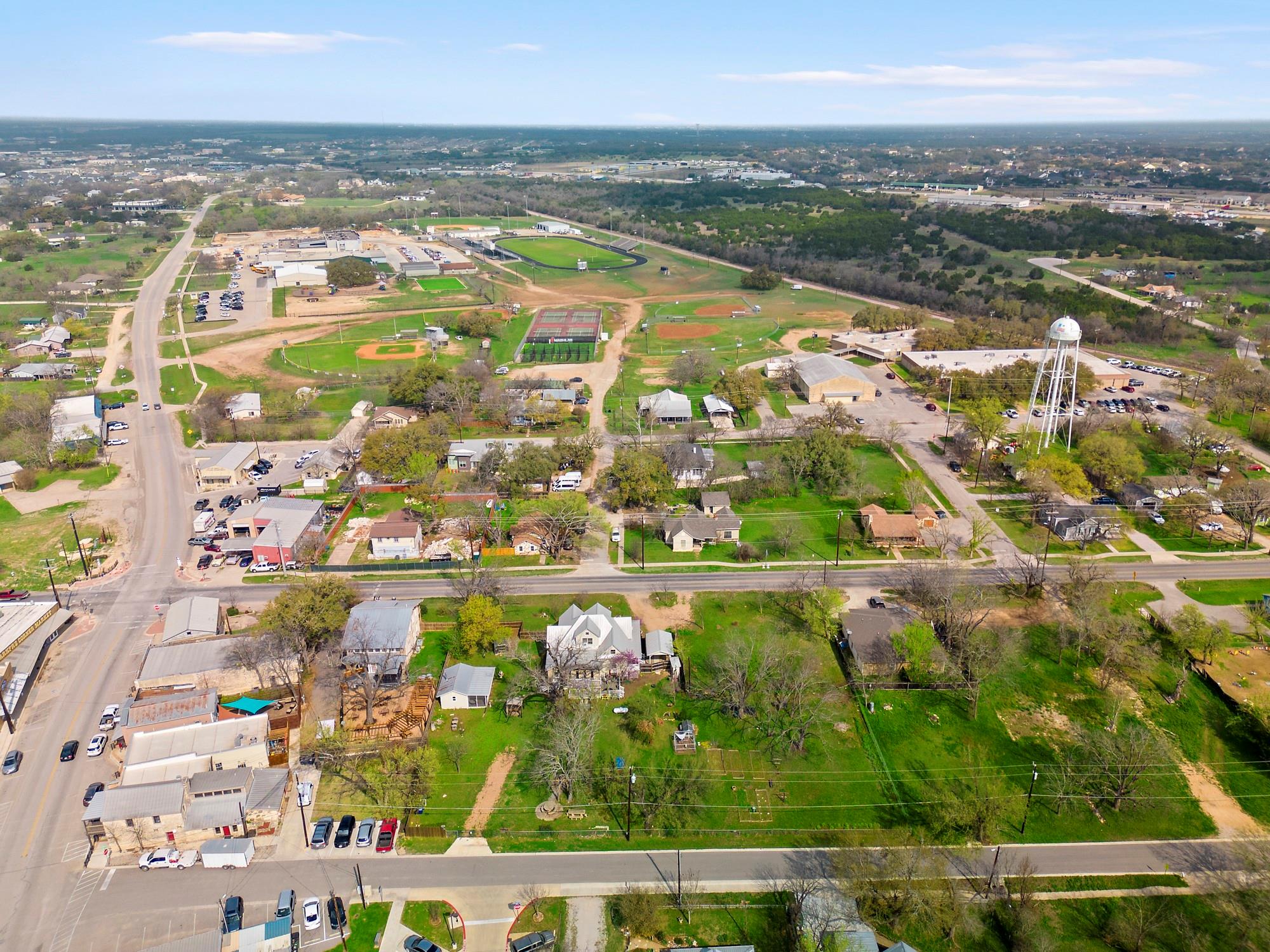 3303 Ranch Road 1869