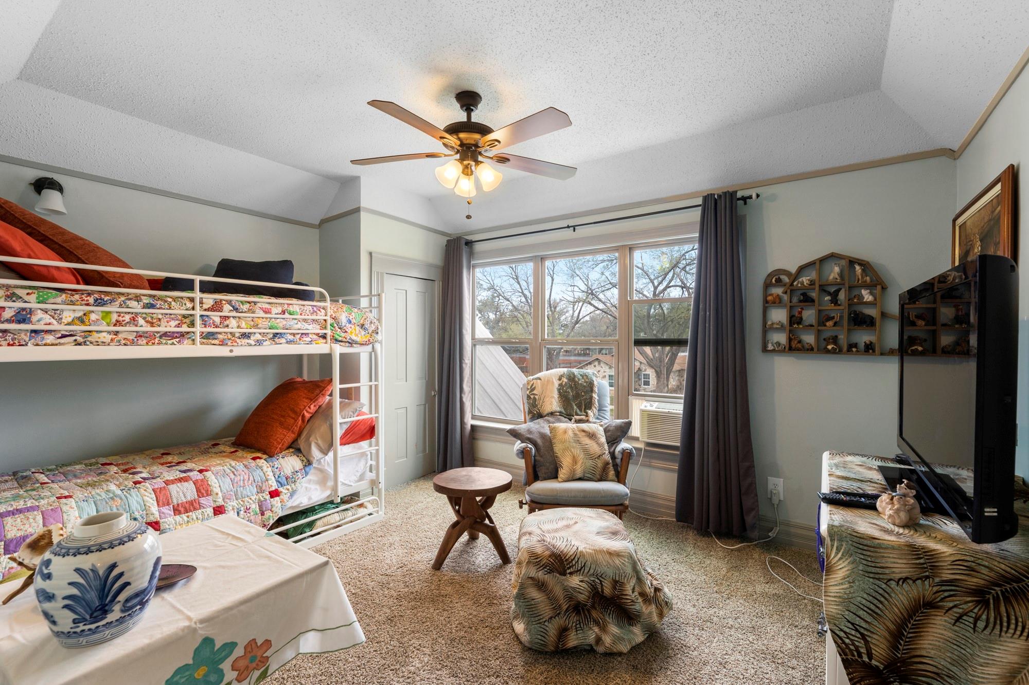 3303 Ranch Road 1869