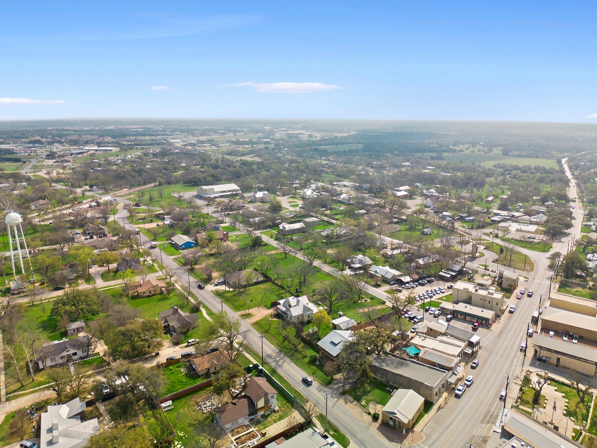 3303 Ranch Road 1869