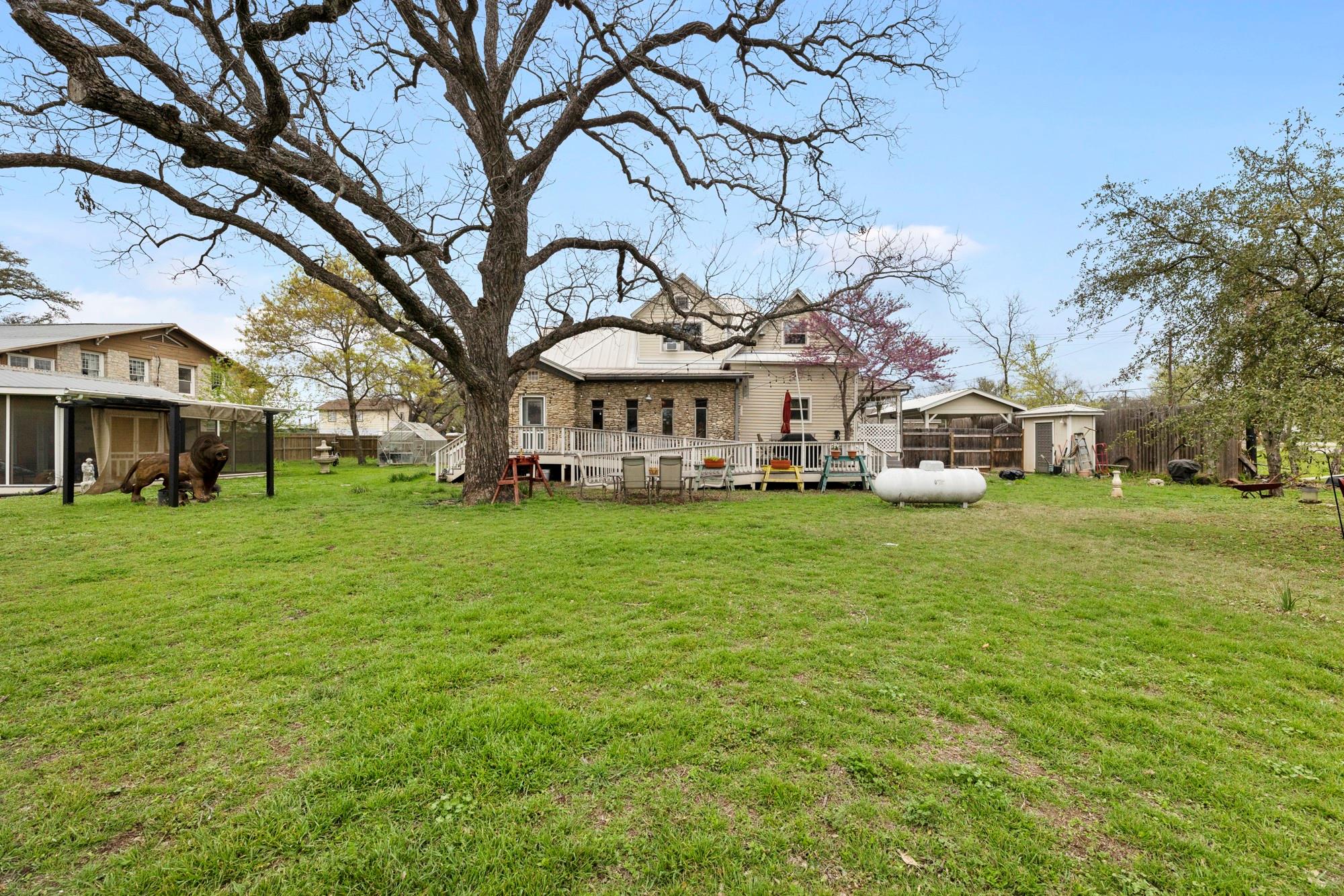 3303 Ranch Road 1869