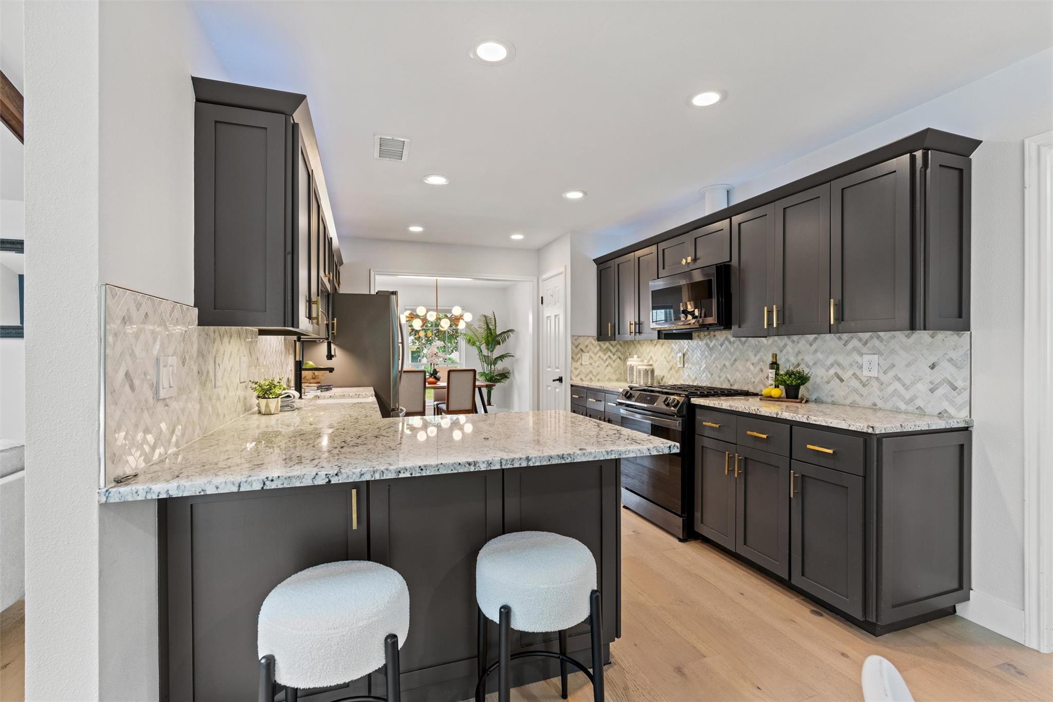 12404 Burlywood TRL