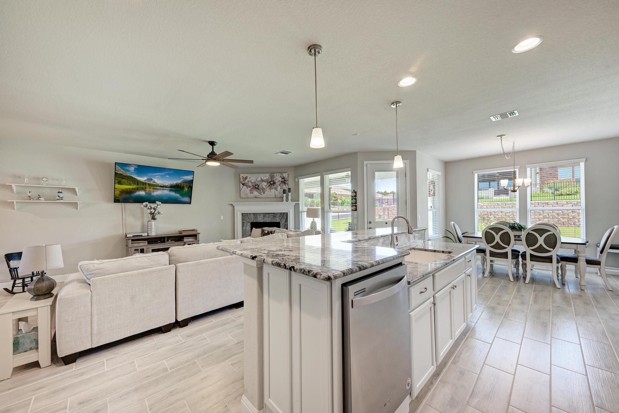 114 Palo Blanco Creek LN