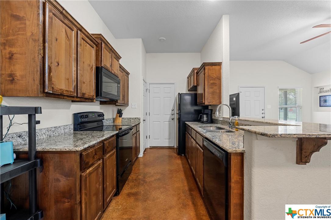 107 Petsick Unit A & B Lane