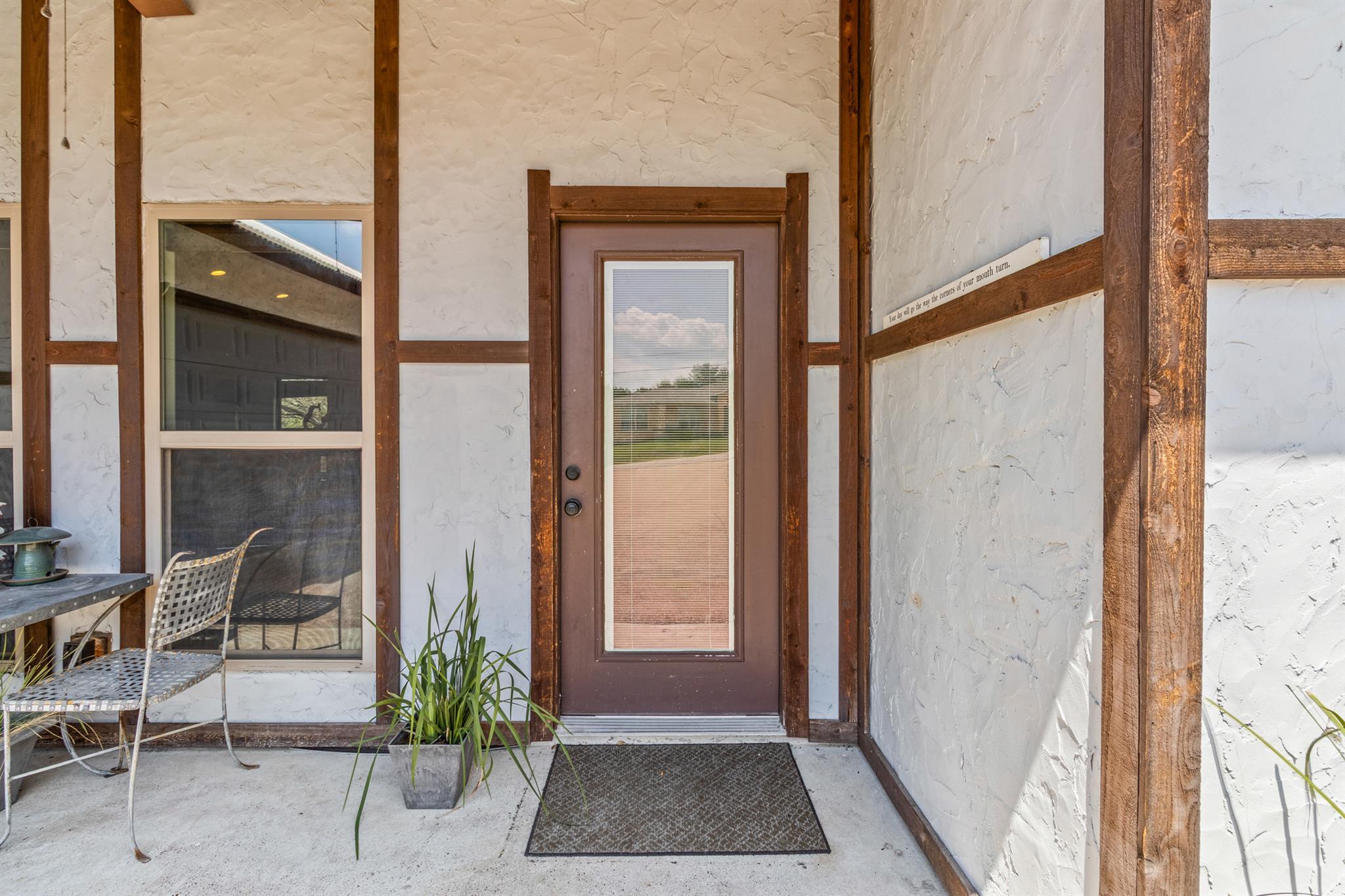 5704 Roundup WAY