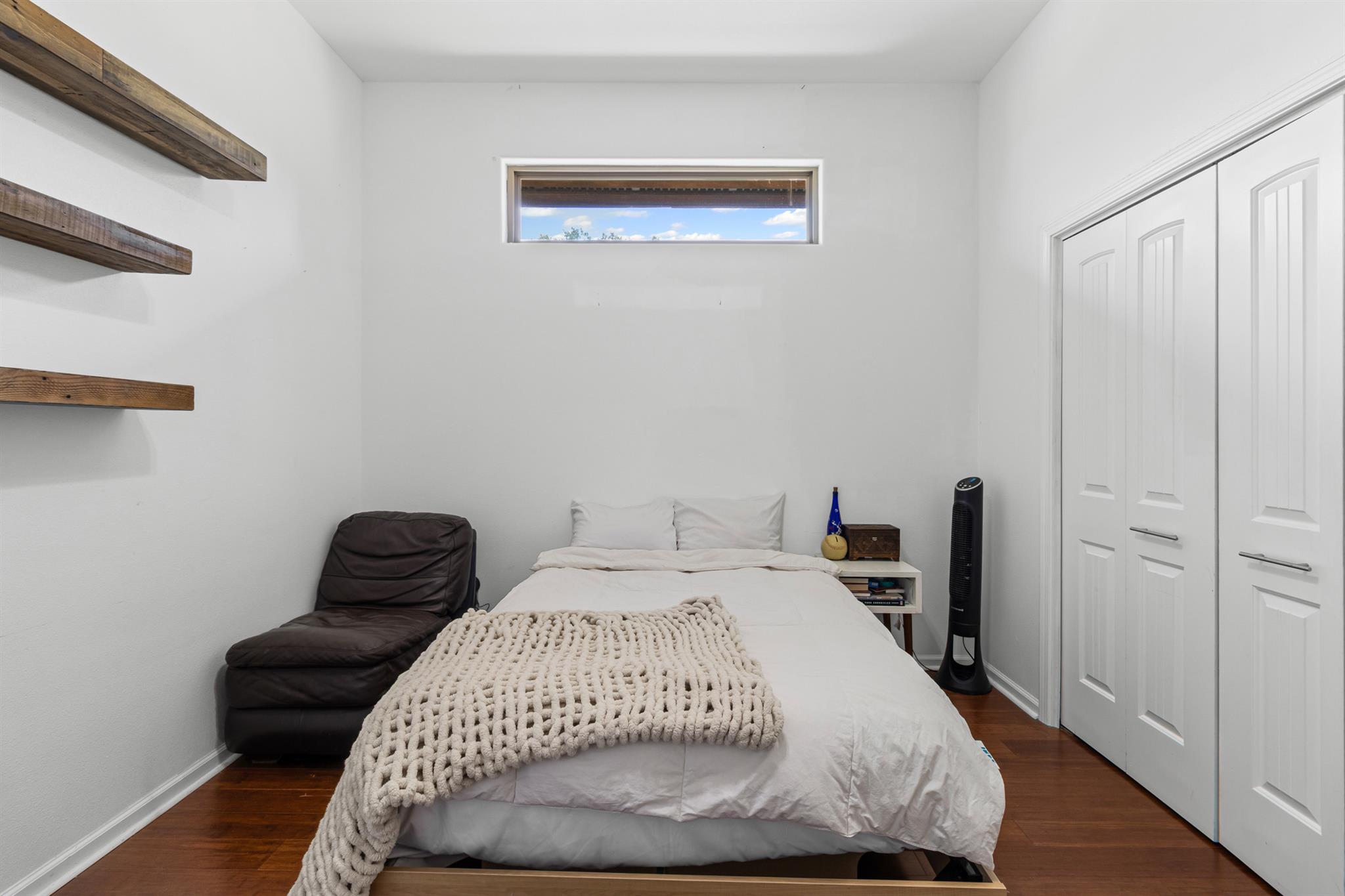 5704 Roundup WAY