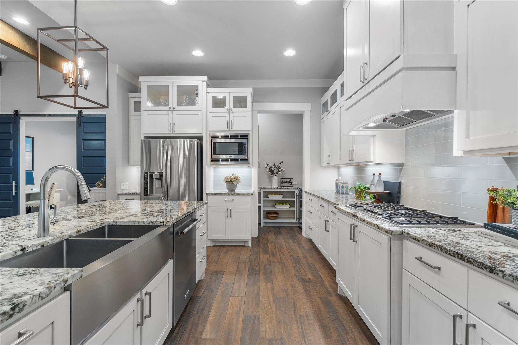 1310 Prosperity Hills DR