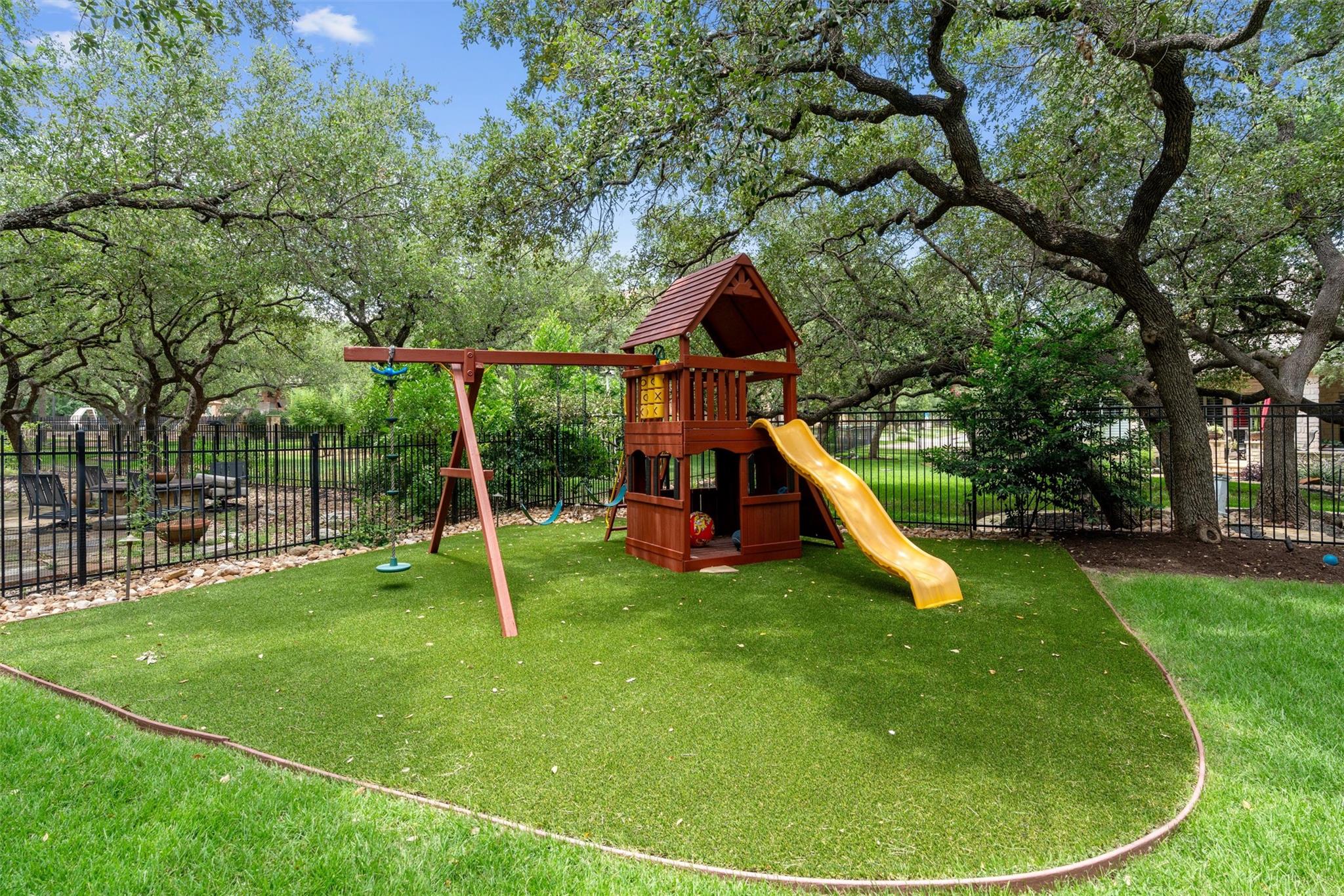 1310 Prosperity Hills DR