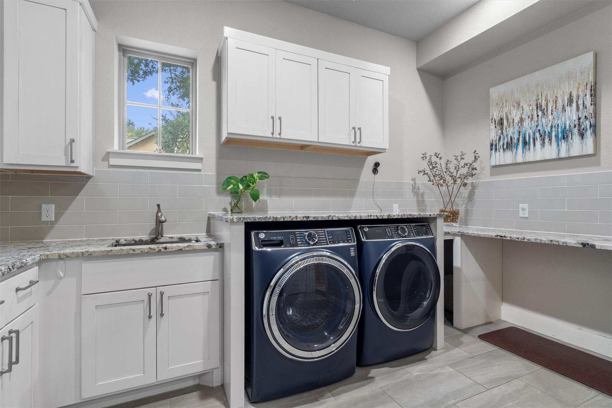 1310 Prosperity Hills DR