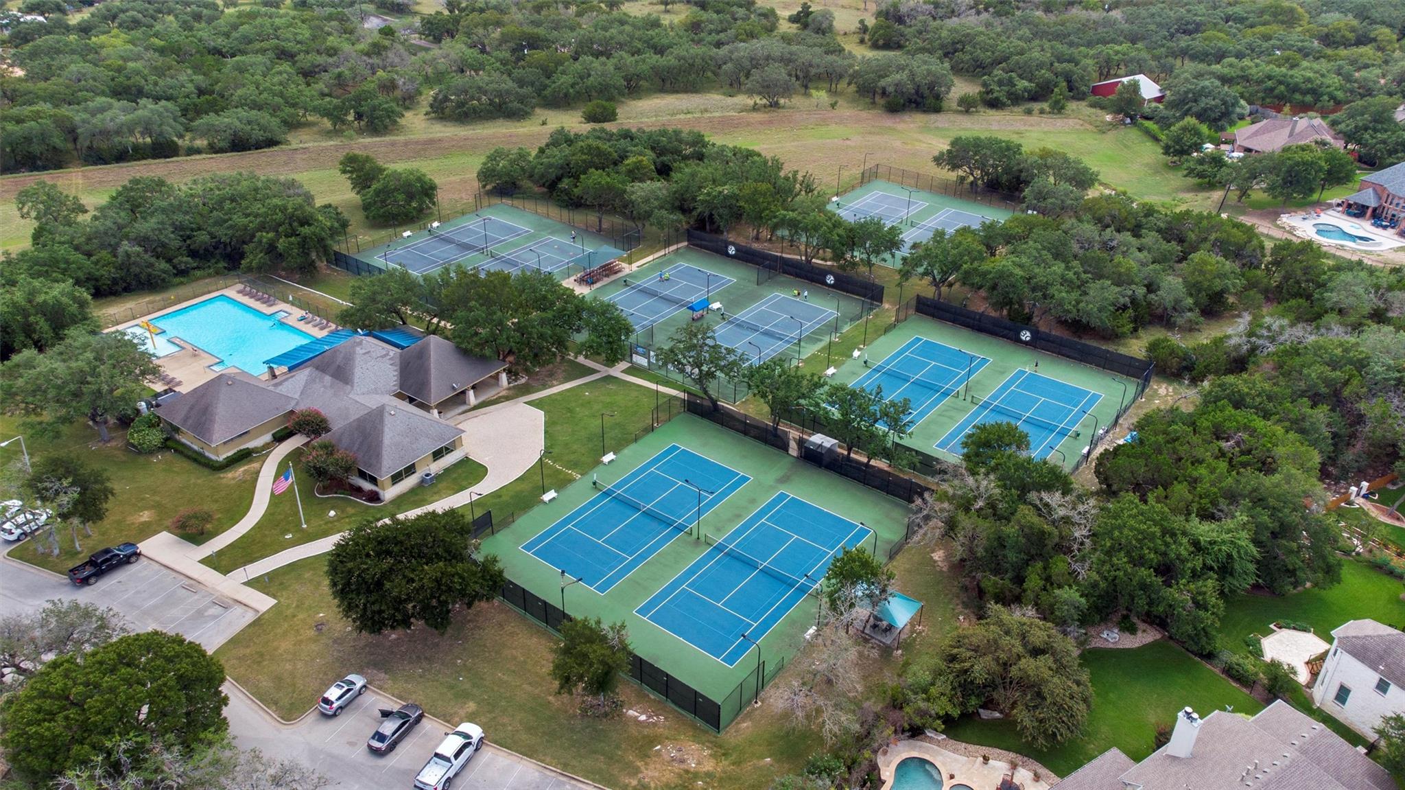 1310 Prosperity Hills DR