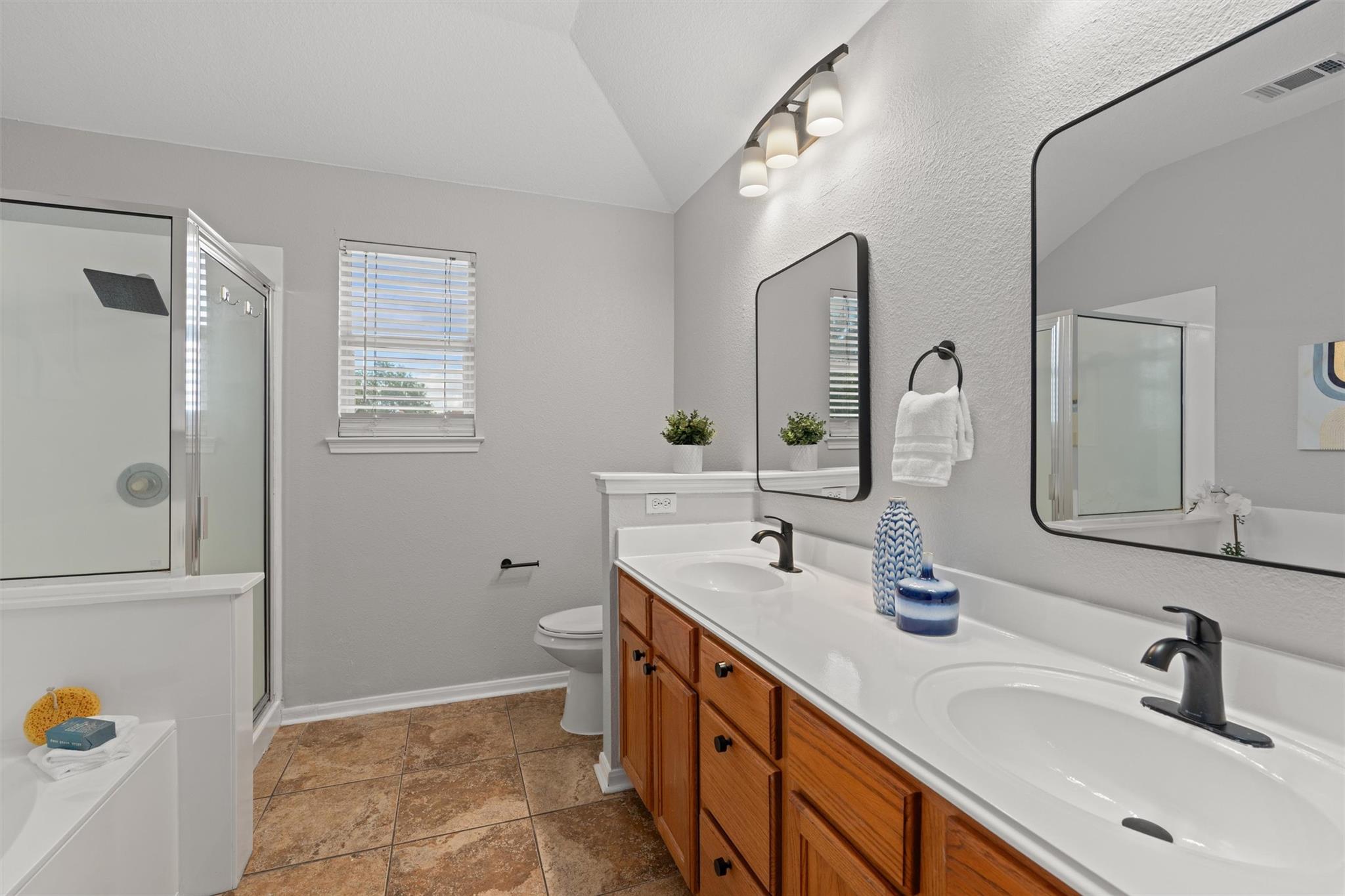 120 Meadowside DR