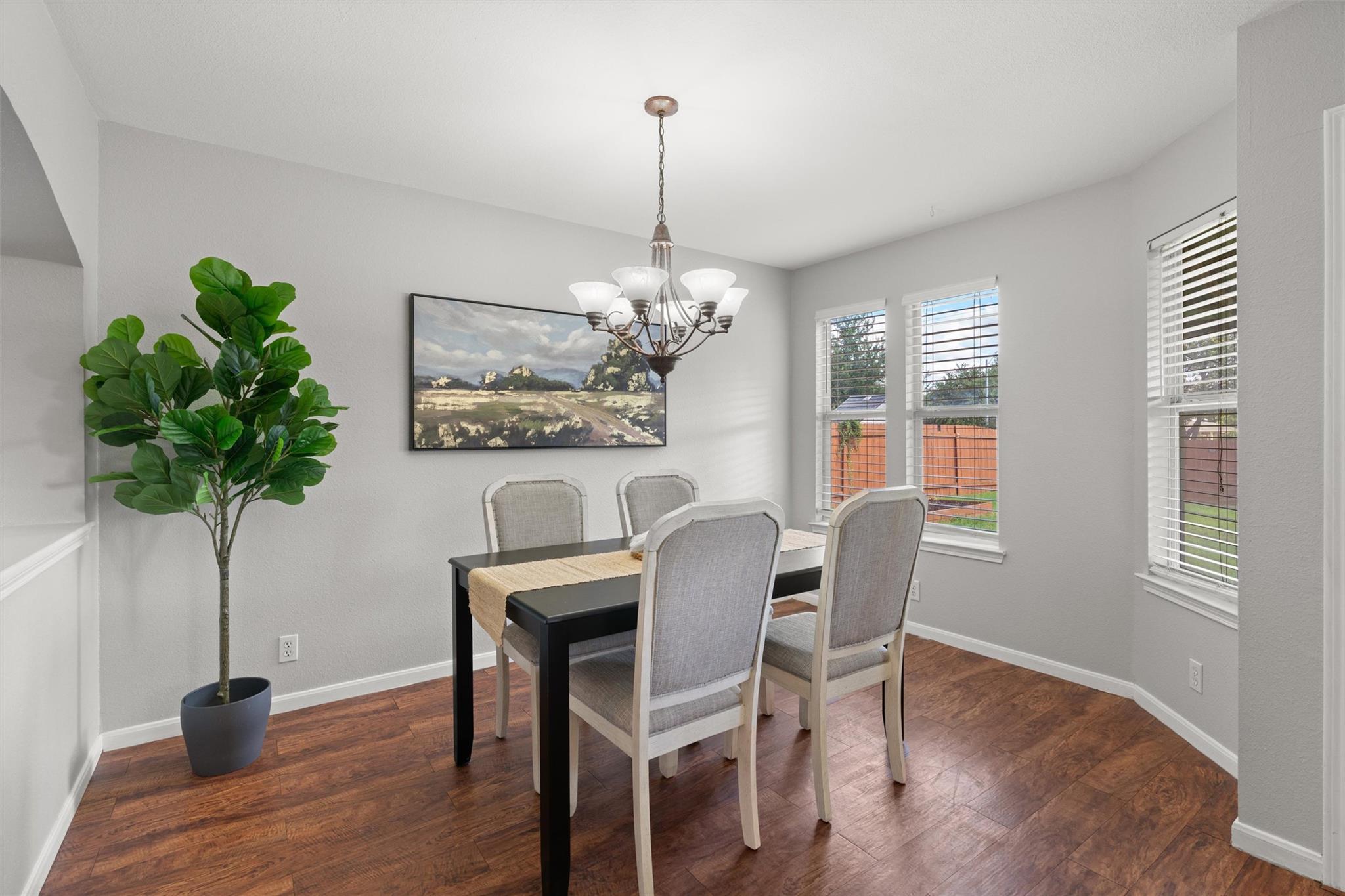 120 Meadowside DR