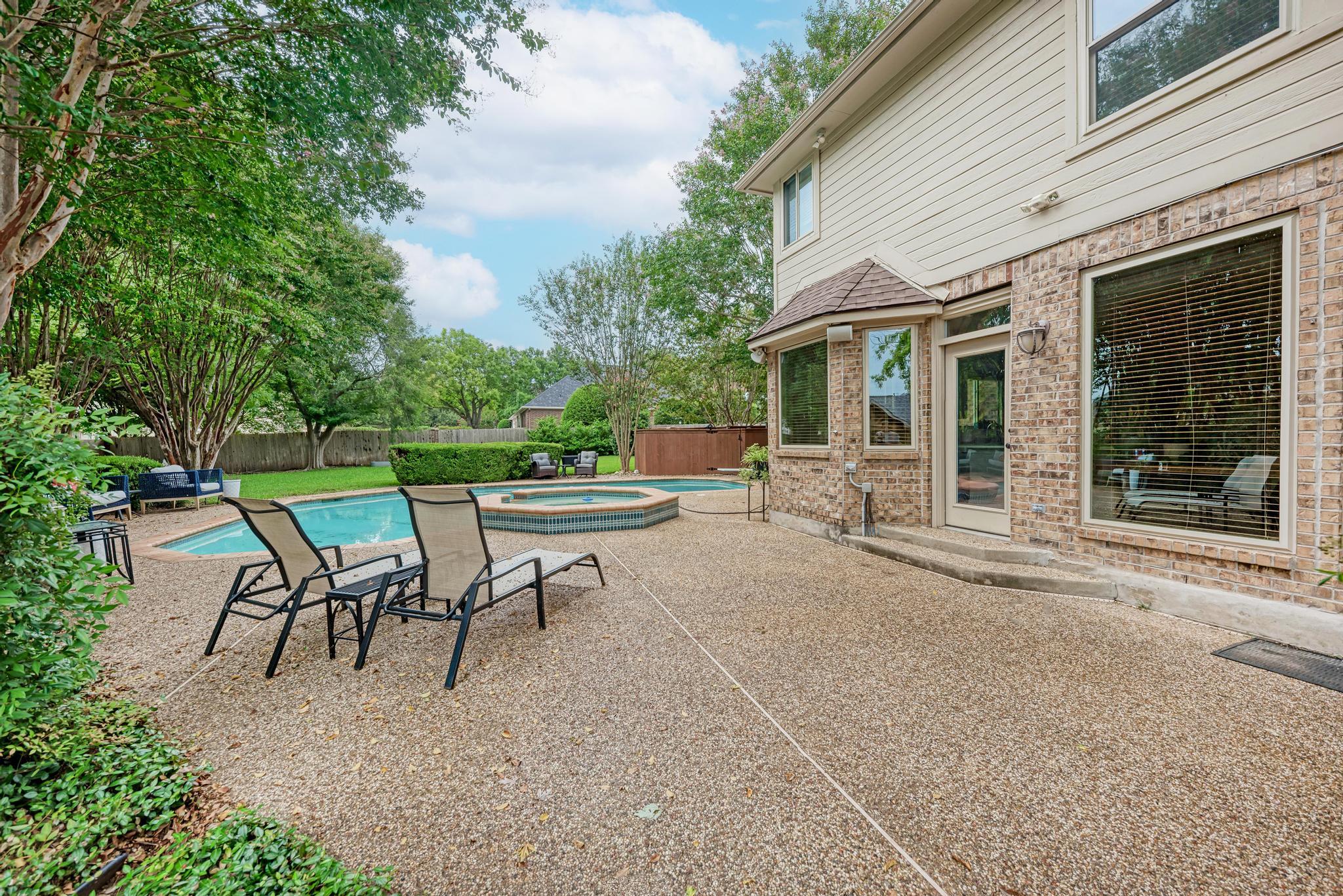 55 Twin Ridge PKWY