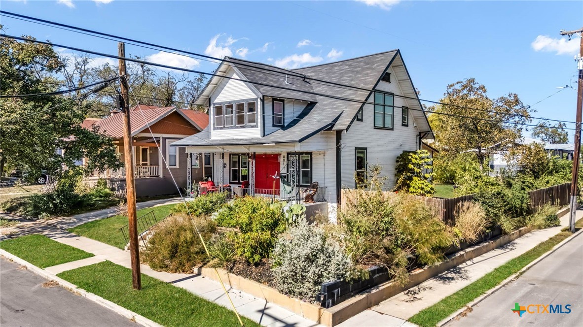 801 W Mulberry Avenue