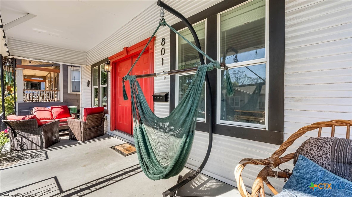 801 W Mulberry Avenue