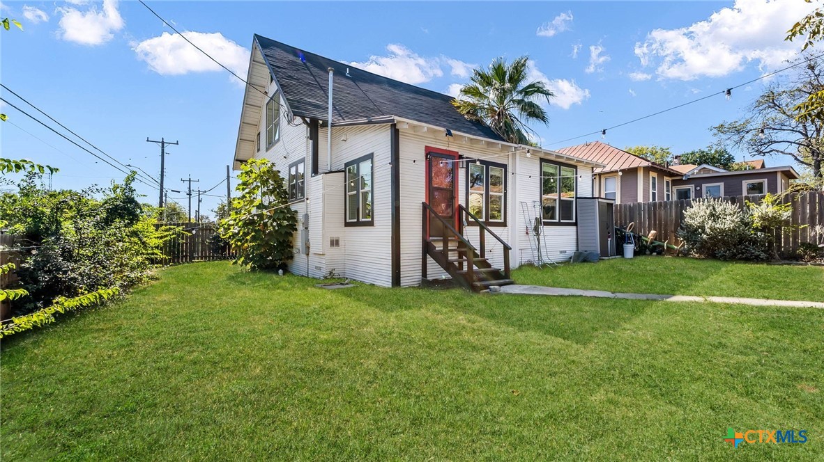 801 W Mulberry Avenue