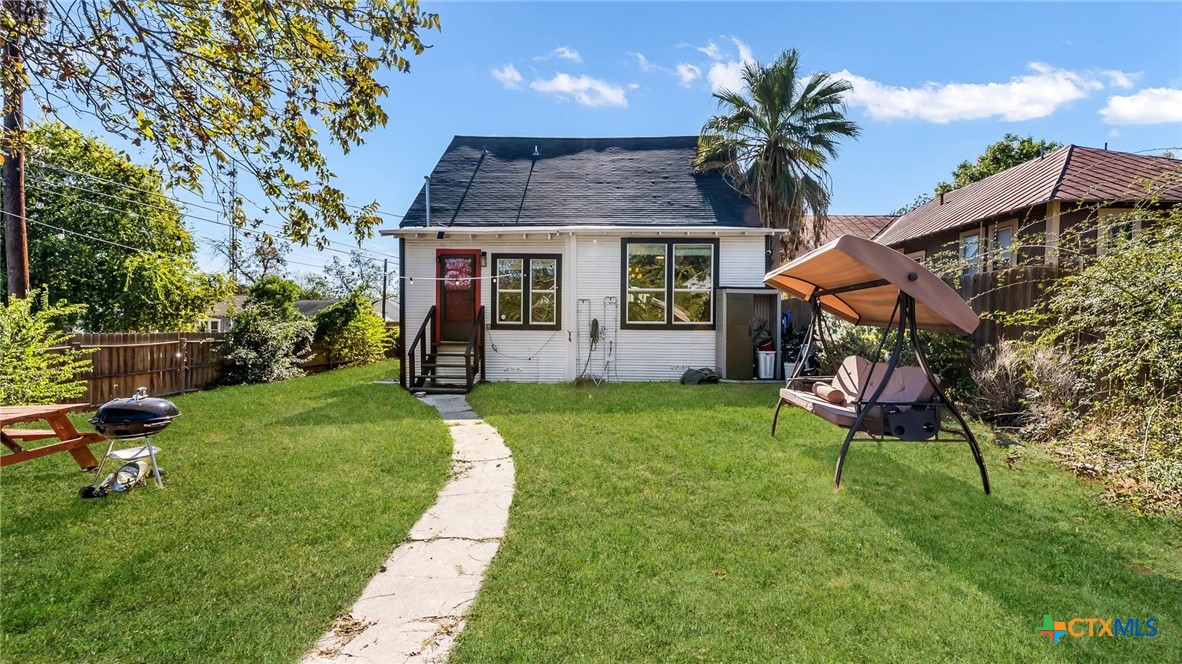 801 W Mulberry Avenue