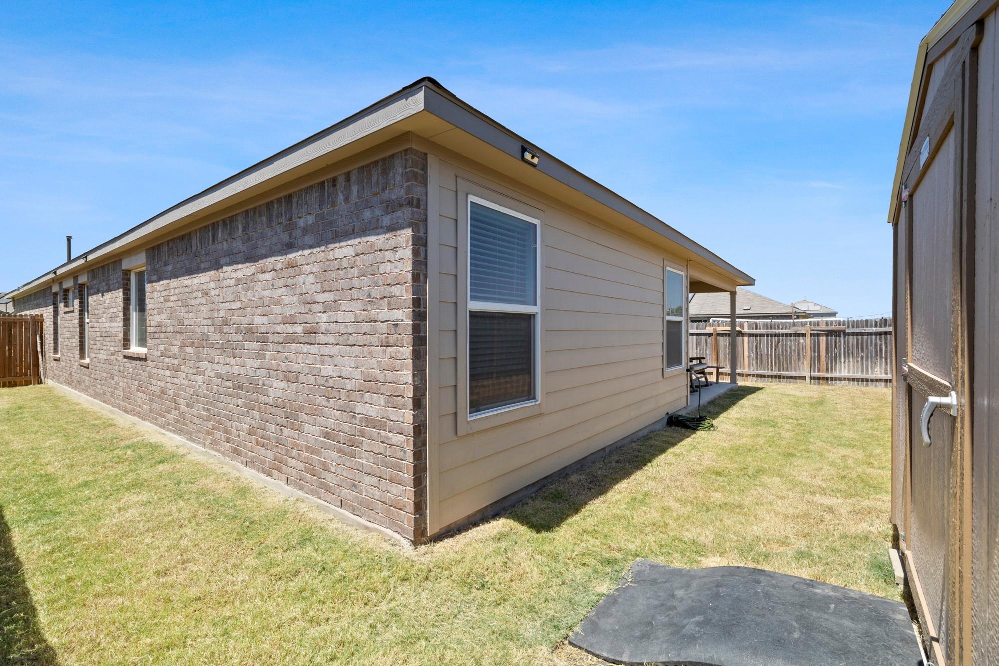 237 Escondido CIR