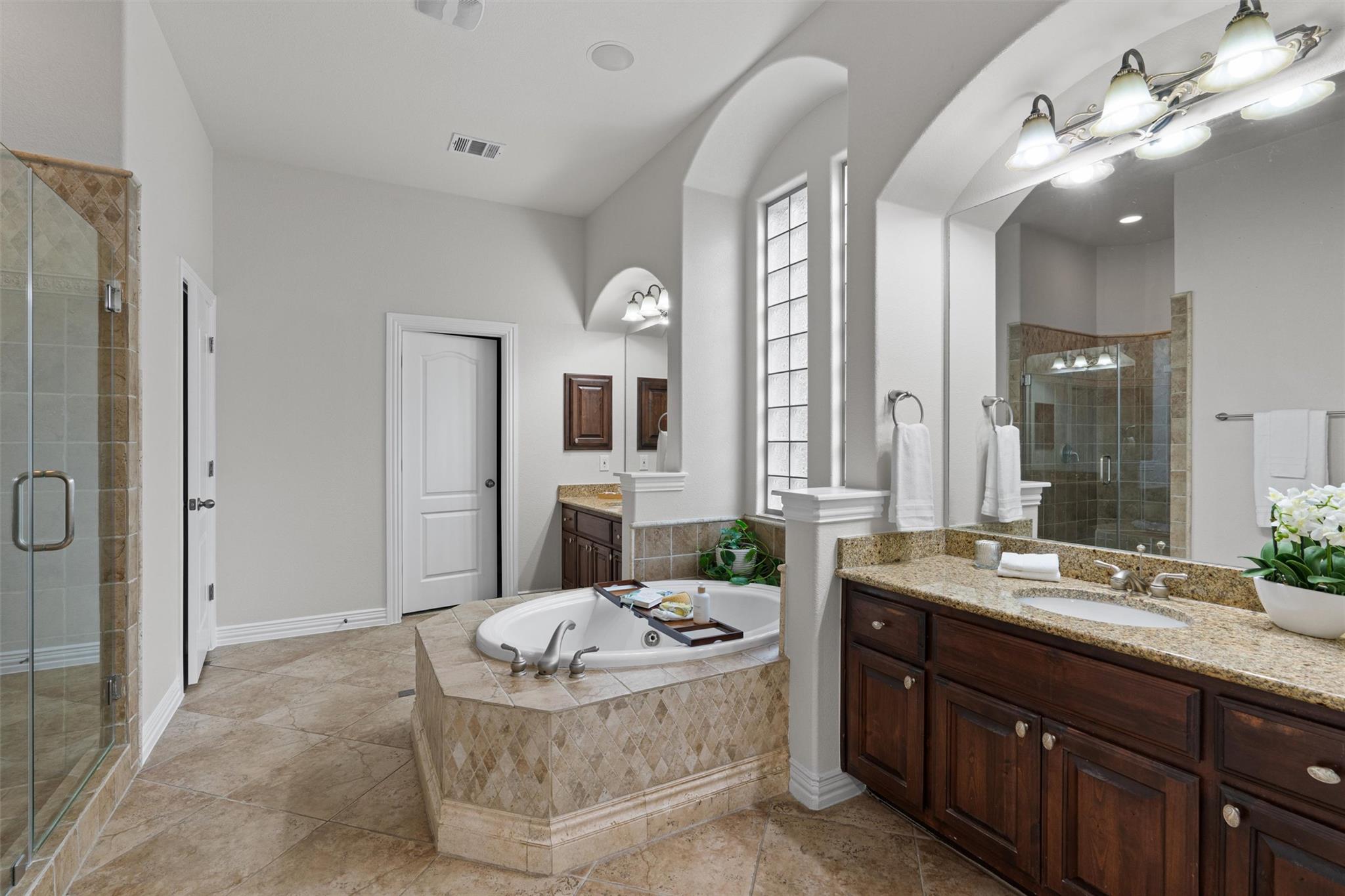 1515 Shinnecock Hills DR