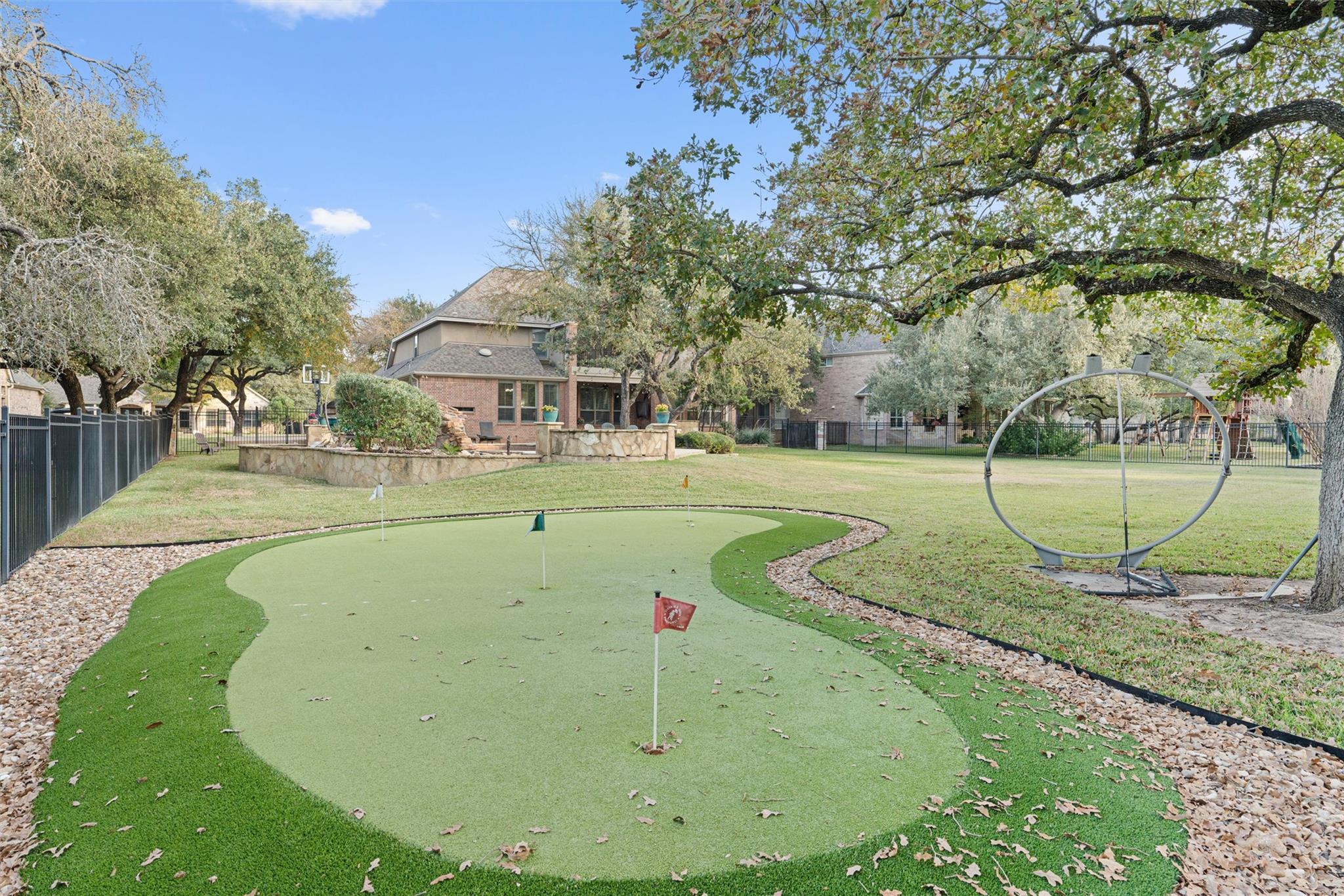 1515 Shinnecock Hills DR