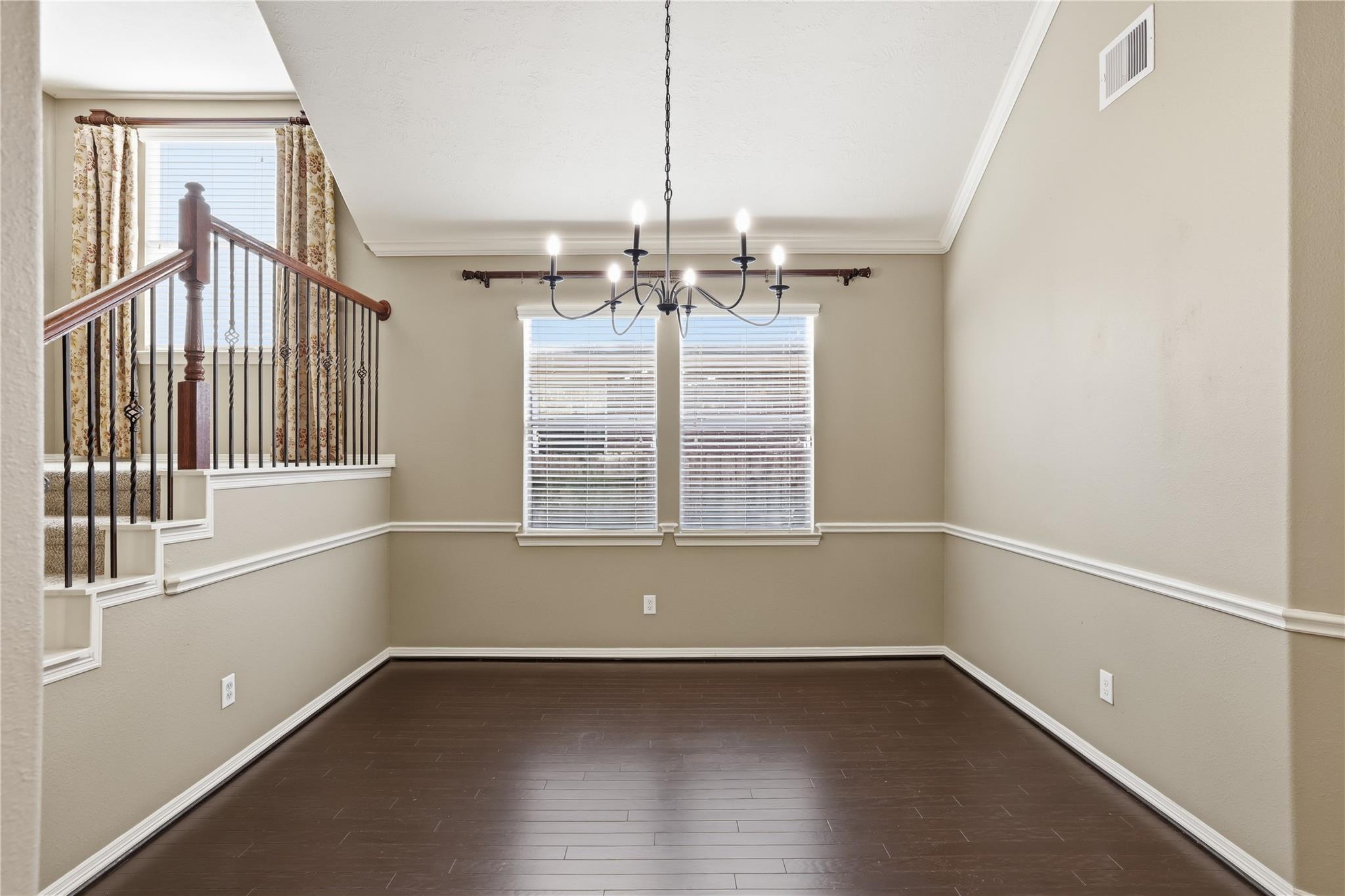 2412 Via Montesano