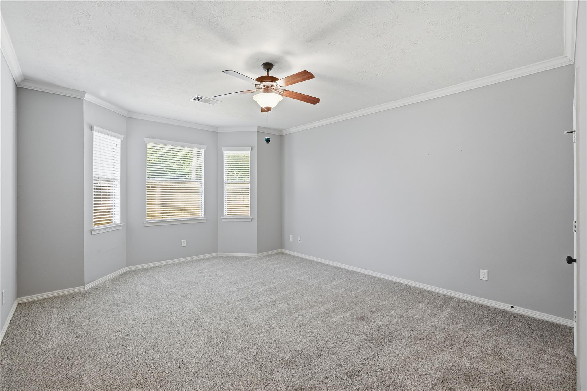 2412 Via Montesano